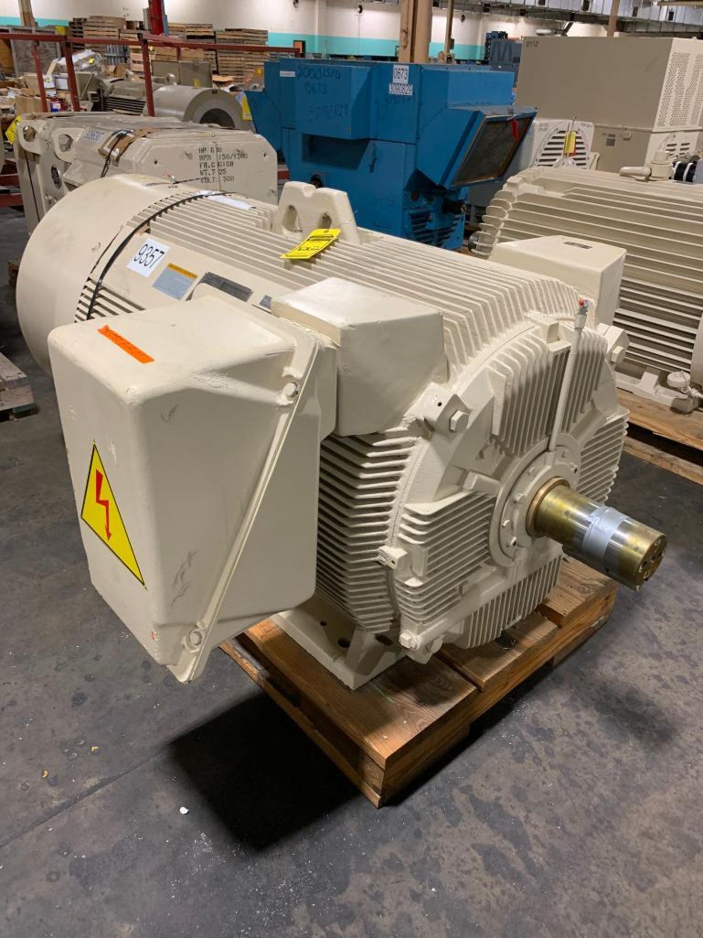 Toshiba 400-HP Induction Motor, 708 RPM, 2300 V, 3 PH, FR: NG310 - Image 2 of 8