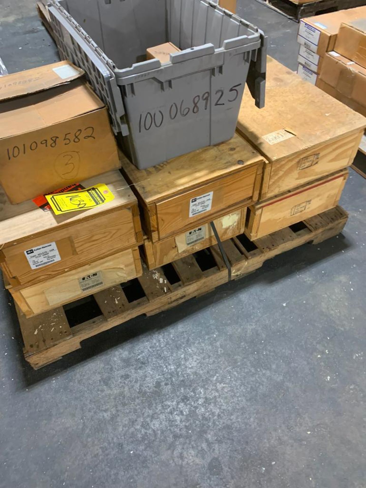 Pallet w/ Assorted Fuses - Image 2 of 6