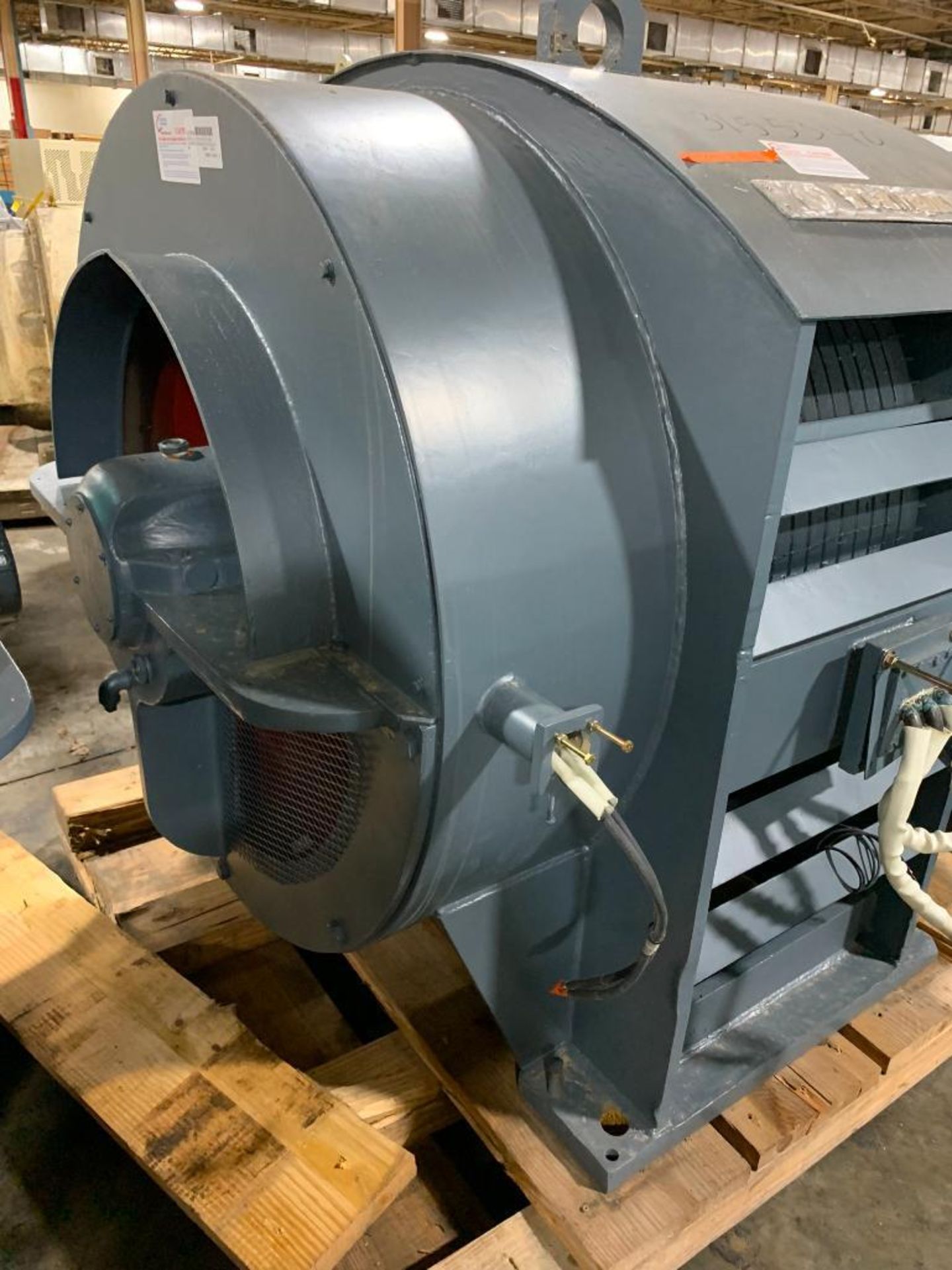 Westinghouse 1250-HP Synchronous Motor, 514 RPM, 2300 V, 3 PH, FR: GF4 - Image 8 of 9