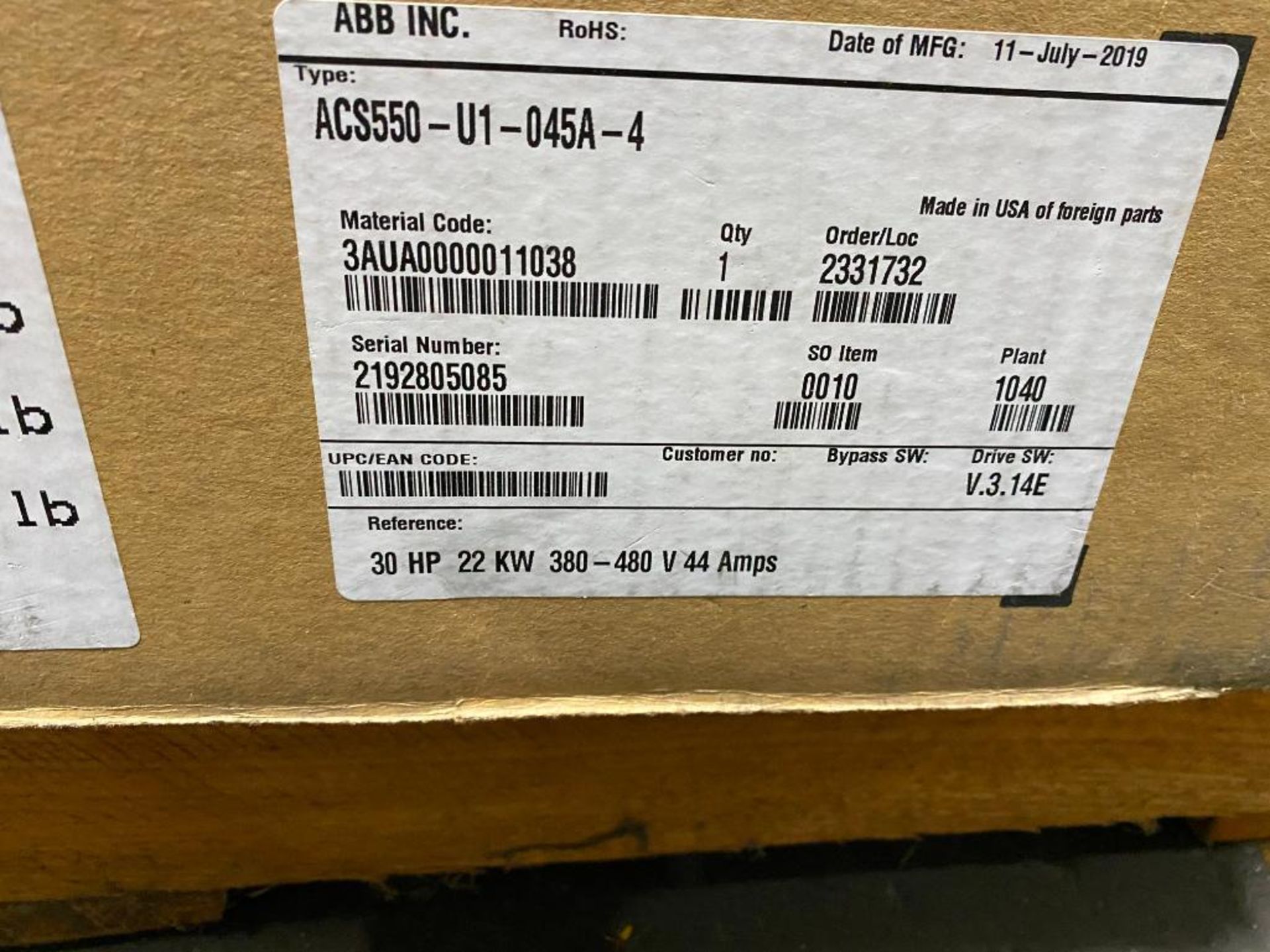 Pallet w/ (5) ABB Variable Frequency Drives; (1) Model ACS550-U1-045A-4, New 2019, (1) Model ACS800- - Image 9 of 11