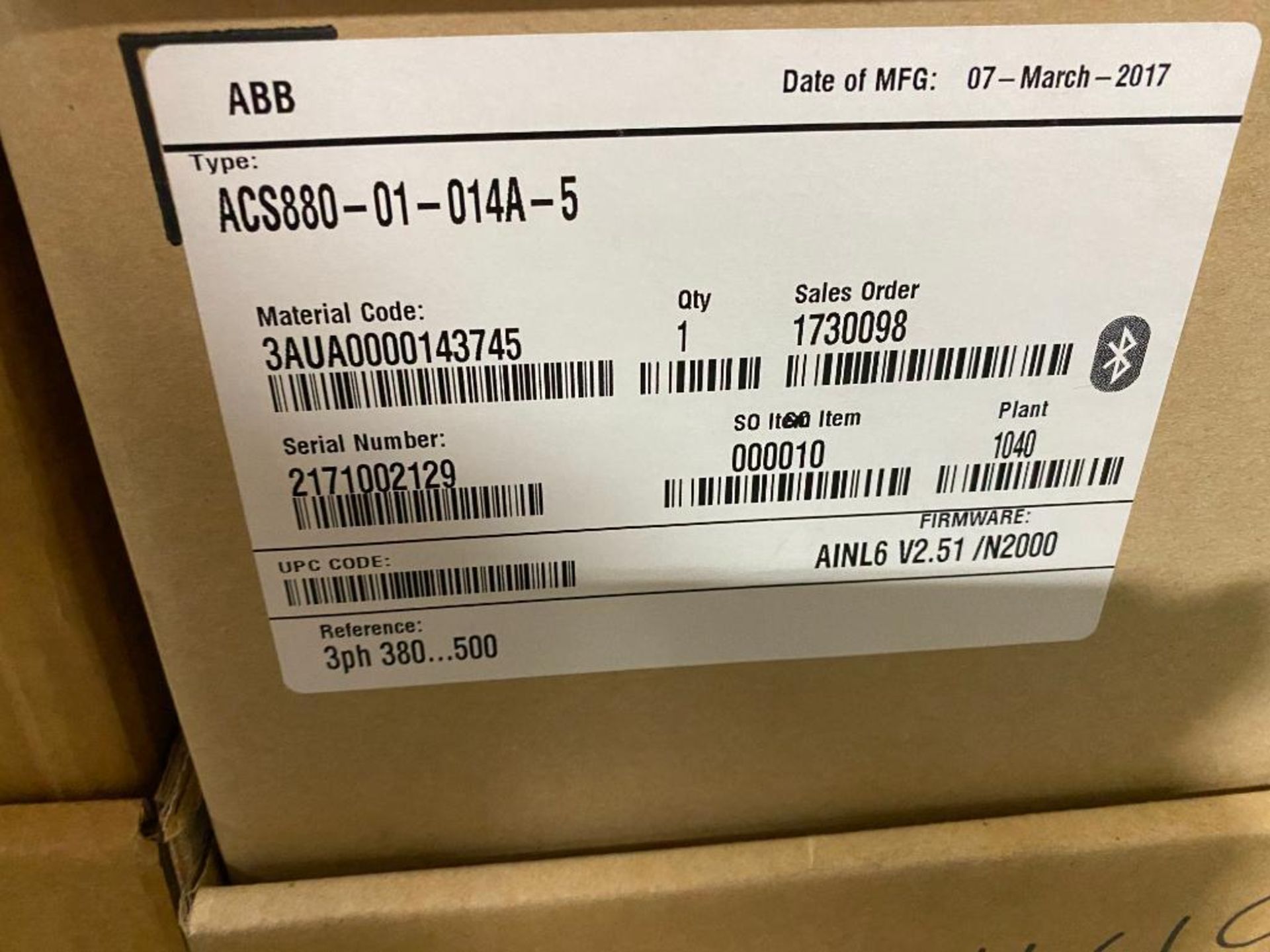 Pallet w/ (5) ABB Variable Frequency Drives; (1) Model ACS550-U1-045A-4, New 2019, (1) Model ACS800- - Image 11 of 11