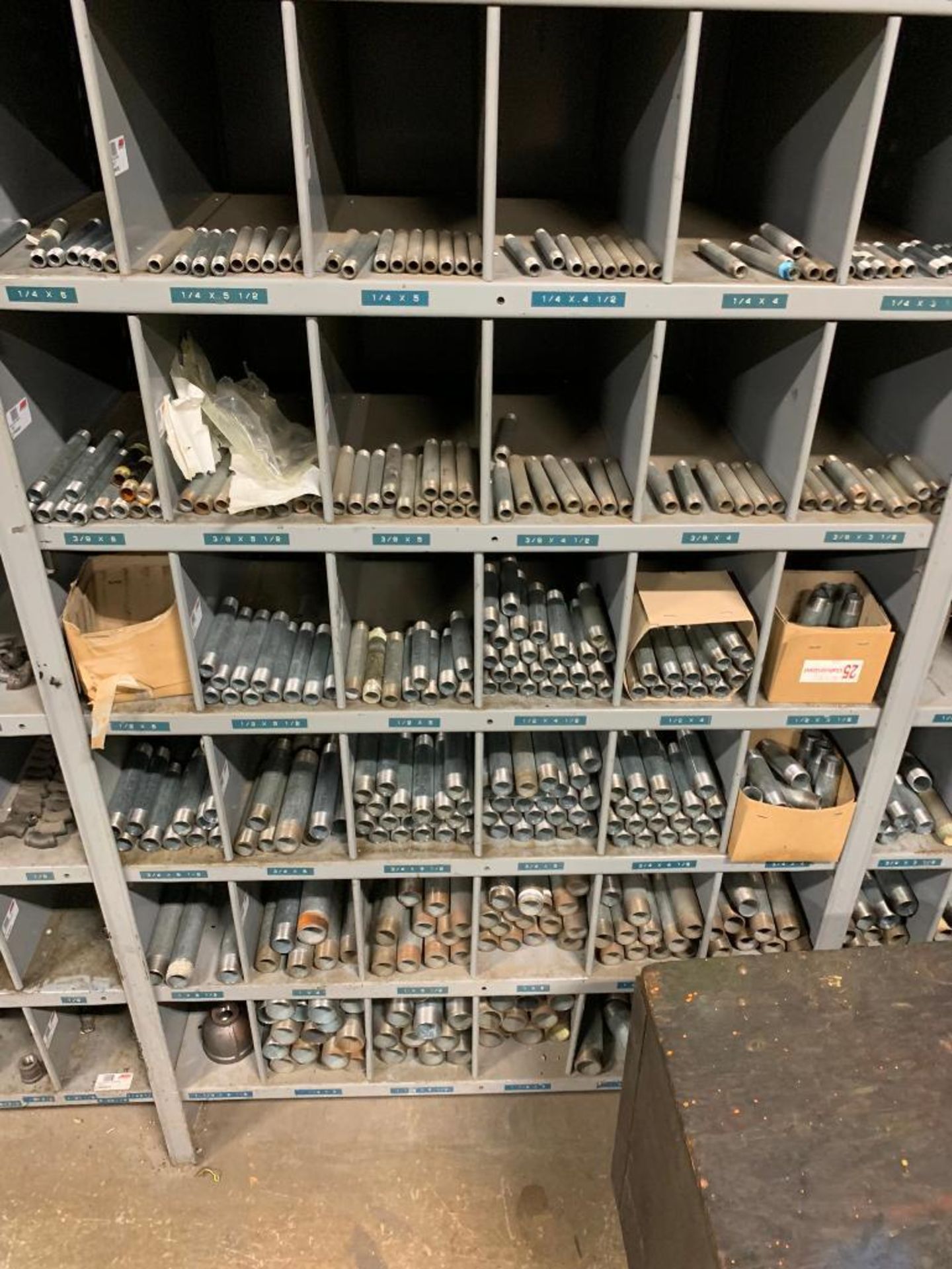 (10x) Bays of Assorted Shelving w/ Pipe Fittings, Pipe Nipples, Elbows, Connectors, Tees, Hardware - Image 6 of 21
