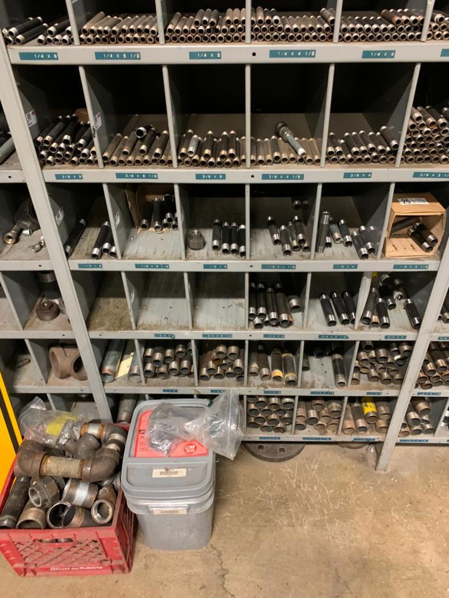 (10x) Bays of Assorted Shelving w/ Pipe Fittings, Pipe Nipples, Elbows, Connectors, Tees, Hardware - Image 11 of 21