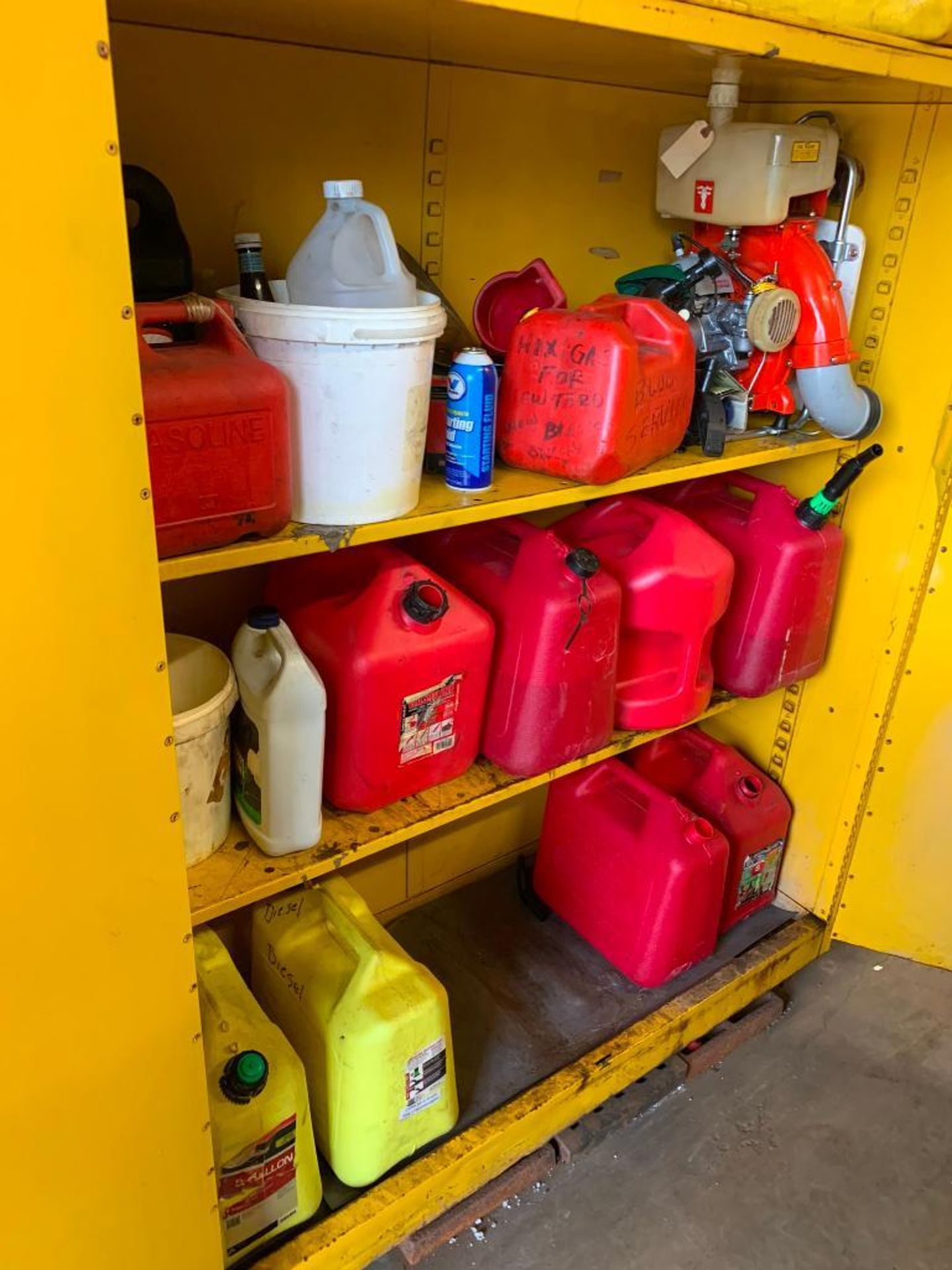 Protectoseal Flammable Liquid Storage Cabinet - Bild 2 aus 3