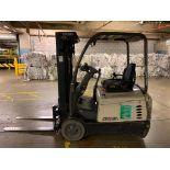 Crown 3,000 LB. Capacity 3-Wheel Electric Forklift, Model SC5225-30, 36V, 3-Stage Mast, 172" Max. Lo