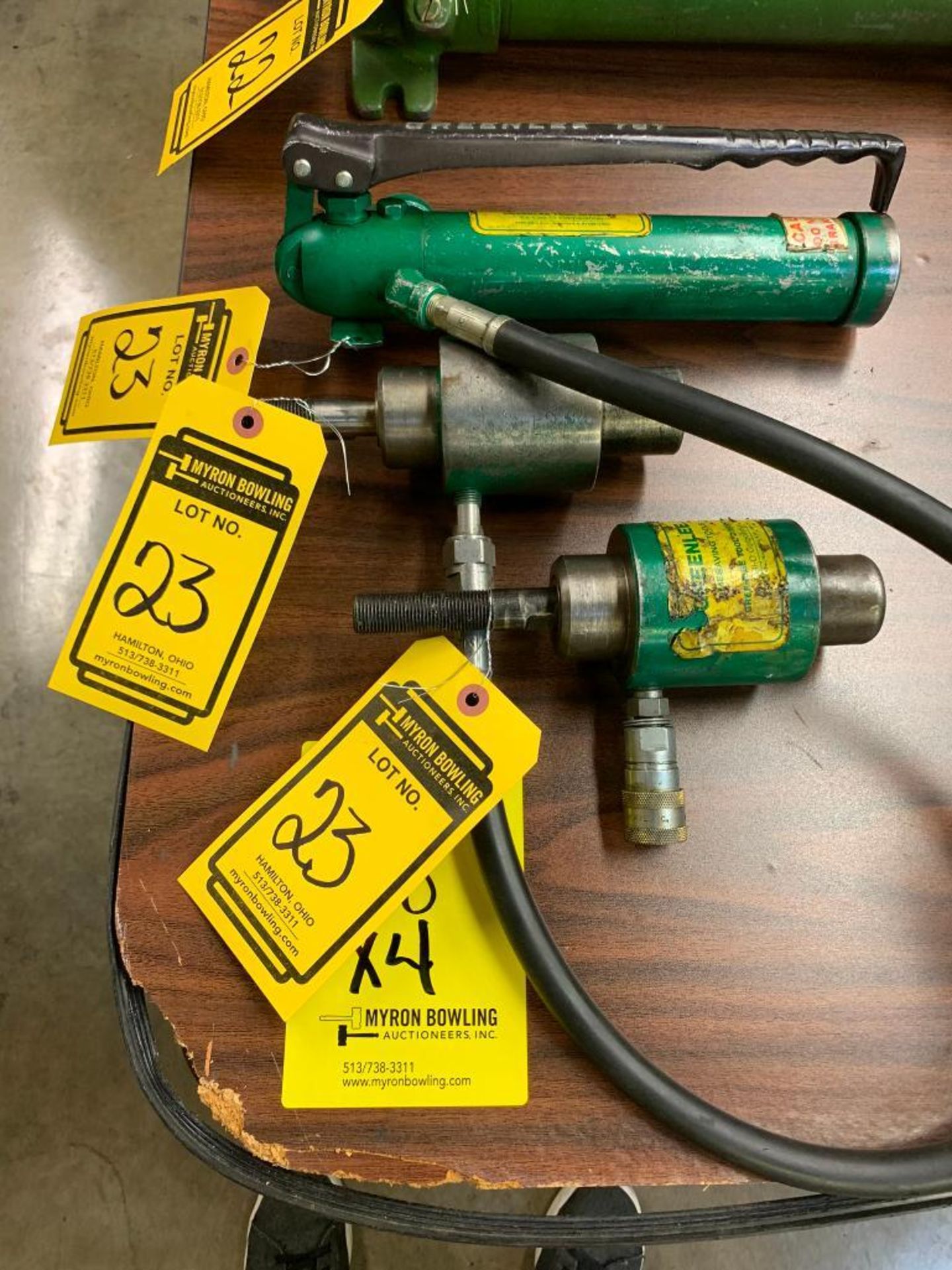 Greenlee Hydraulic Hand Pump, Model 767, & Jacks, Model 746