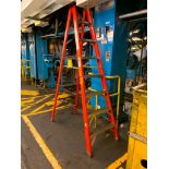 Werner 8' Fiberglass Step Ladder