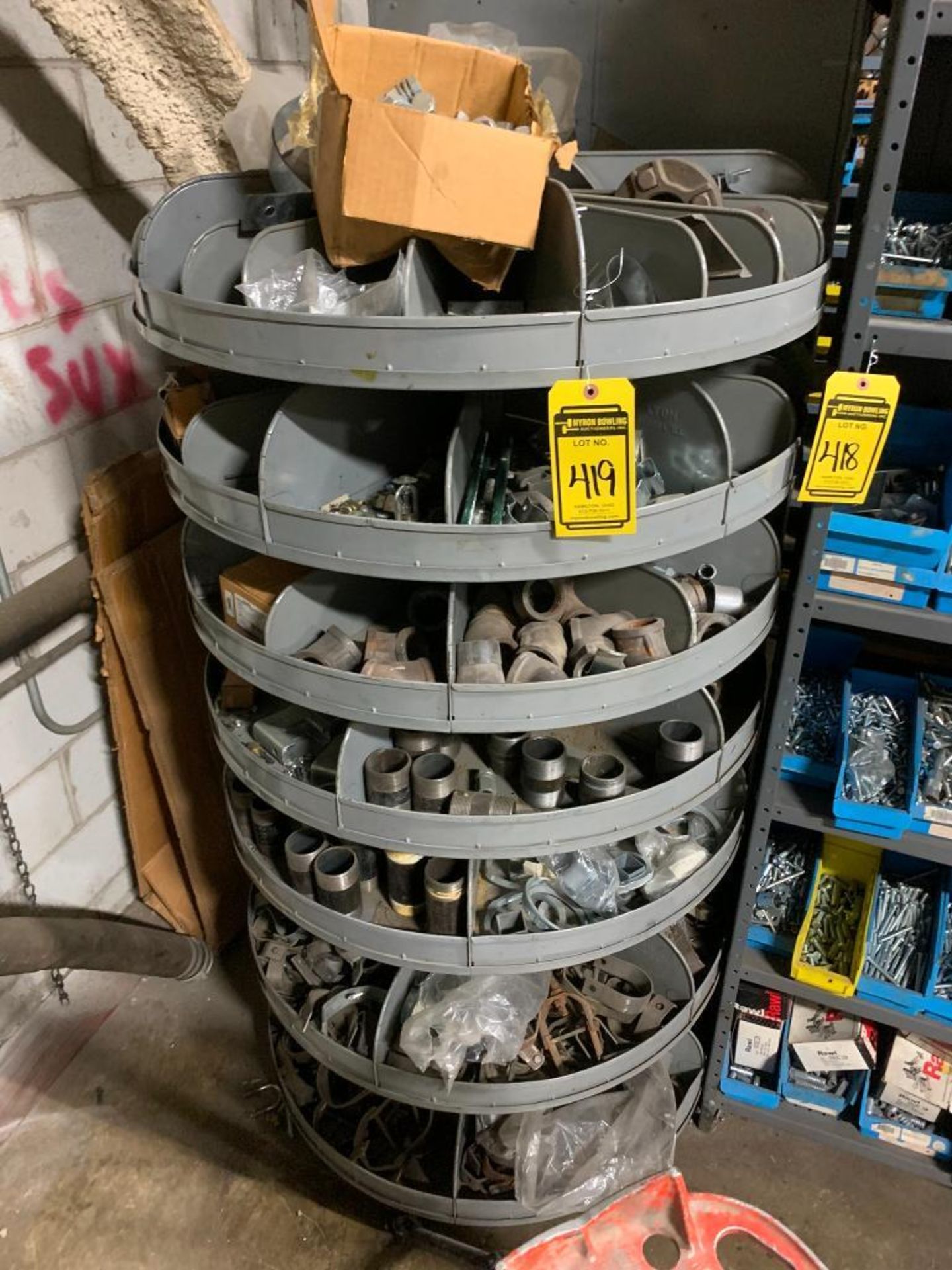 Parts Carousel w/ Pipe Connectors, Hangers