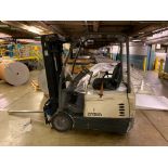 Crown 3,000 LB. Capacity 3-Wheel Electric Forklift, Model SC5225-30, 36V, 3-Stage Mast, 172" Max. Lo