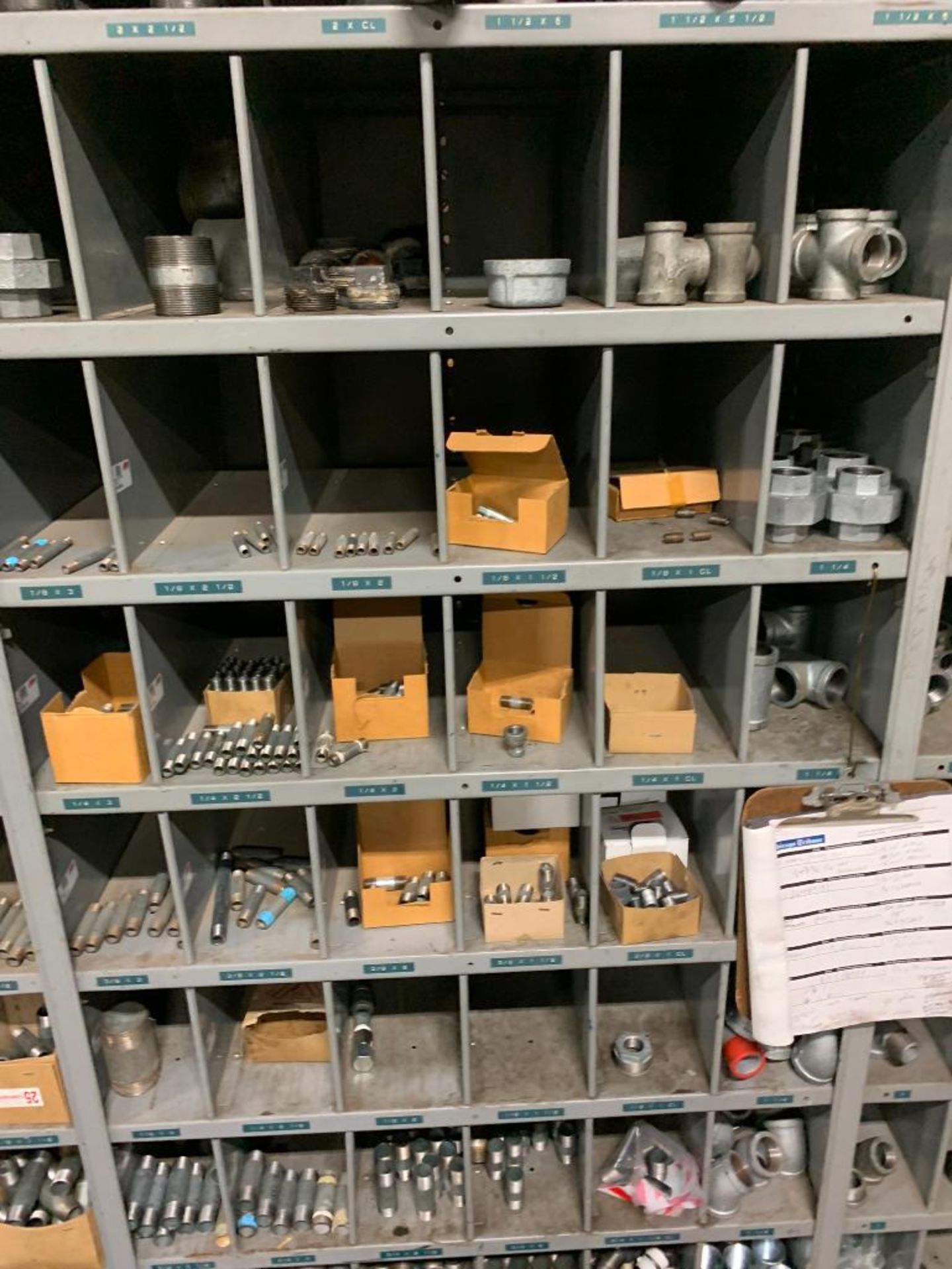 (10x) Bays of Assorted Shelving w/ Pipe Fittings, Pipe Nipples, Elbows, Connectors, Tees, Hardware - Image 4 of 21
