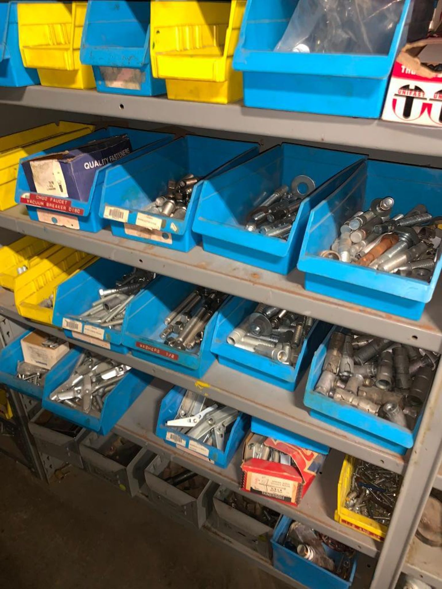 (10x) Bays of Assorted Shelving w/ Pipe Fittings, Pipe Nipples, Elbows, Connectors, Tees, Hardware - Image 18 of 21