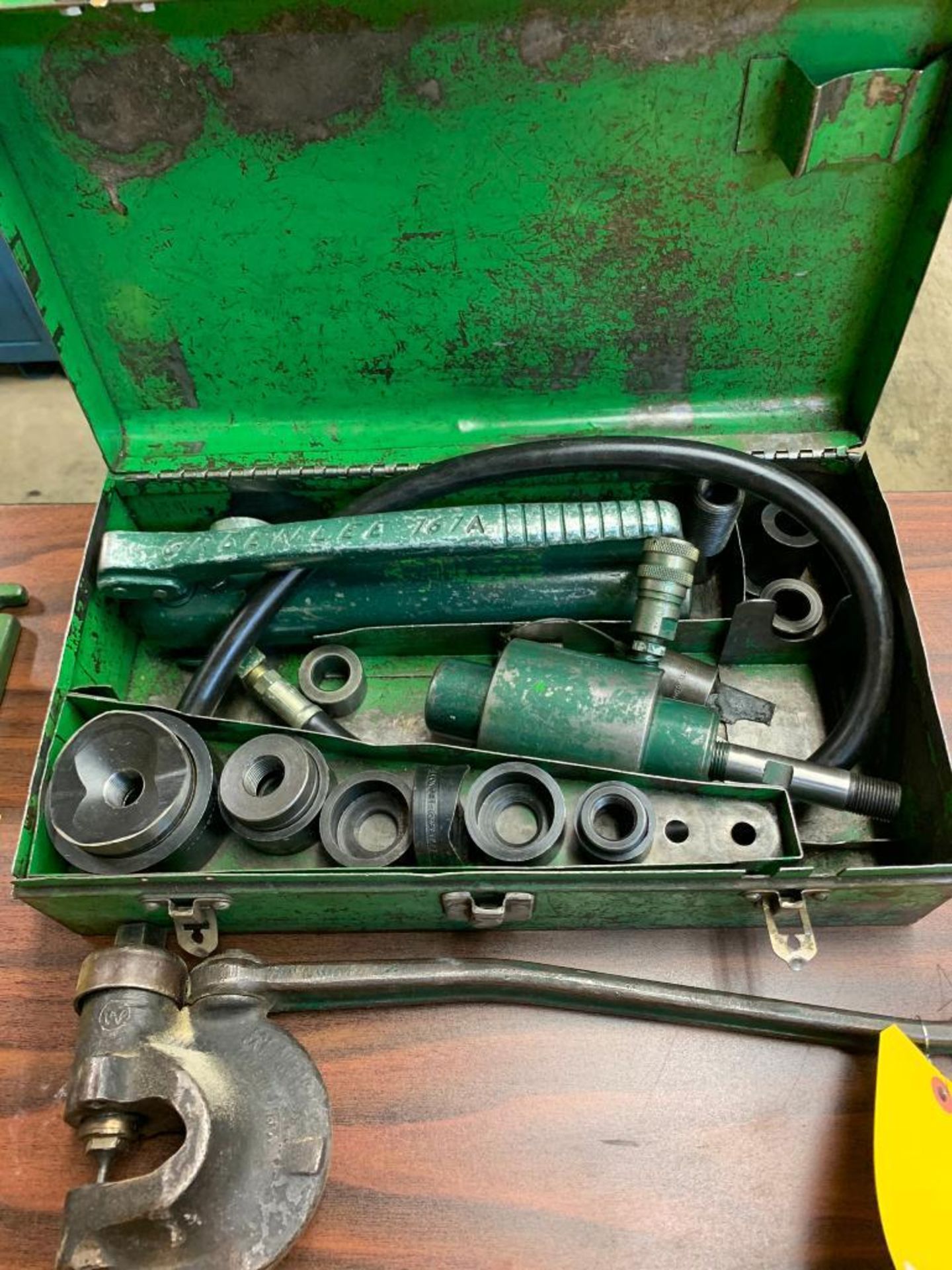 Greenlee Knock-Out Punch Set, Model 767A, Hyd. Hand Pump