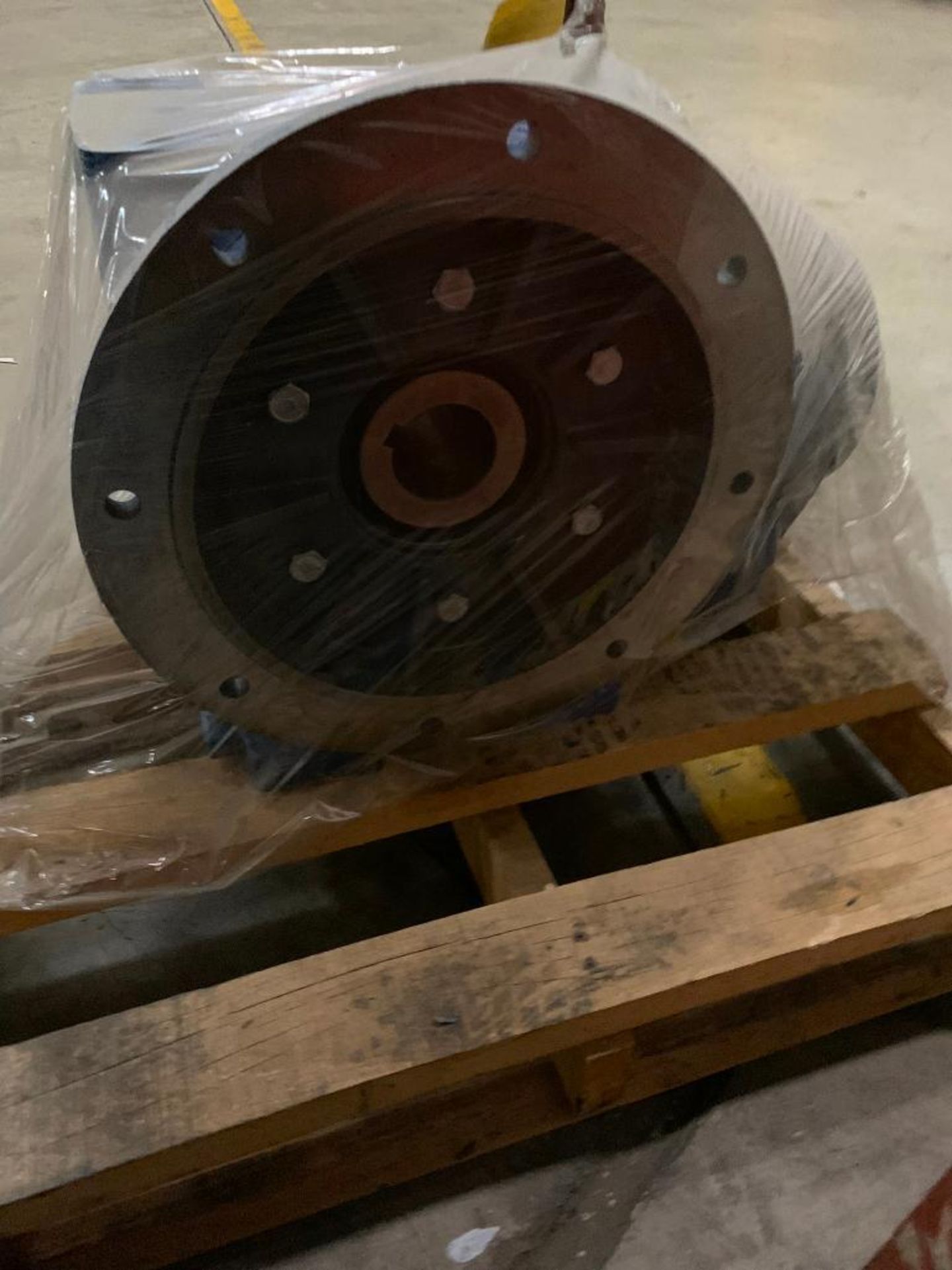Large High Voltage Electric Motor w/ Blower, Harris Baler Motor, (2) 70.6-1 Ratio Helical Gear Speed - Image 8 of 9