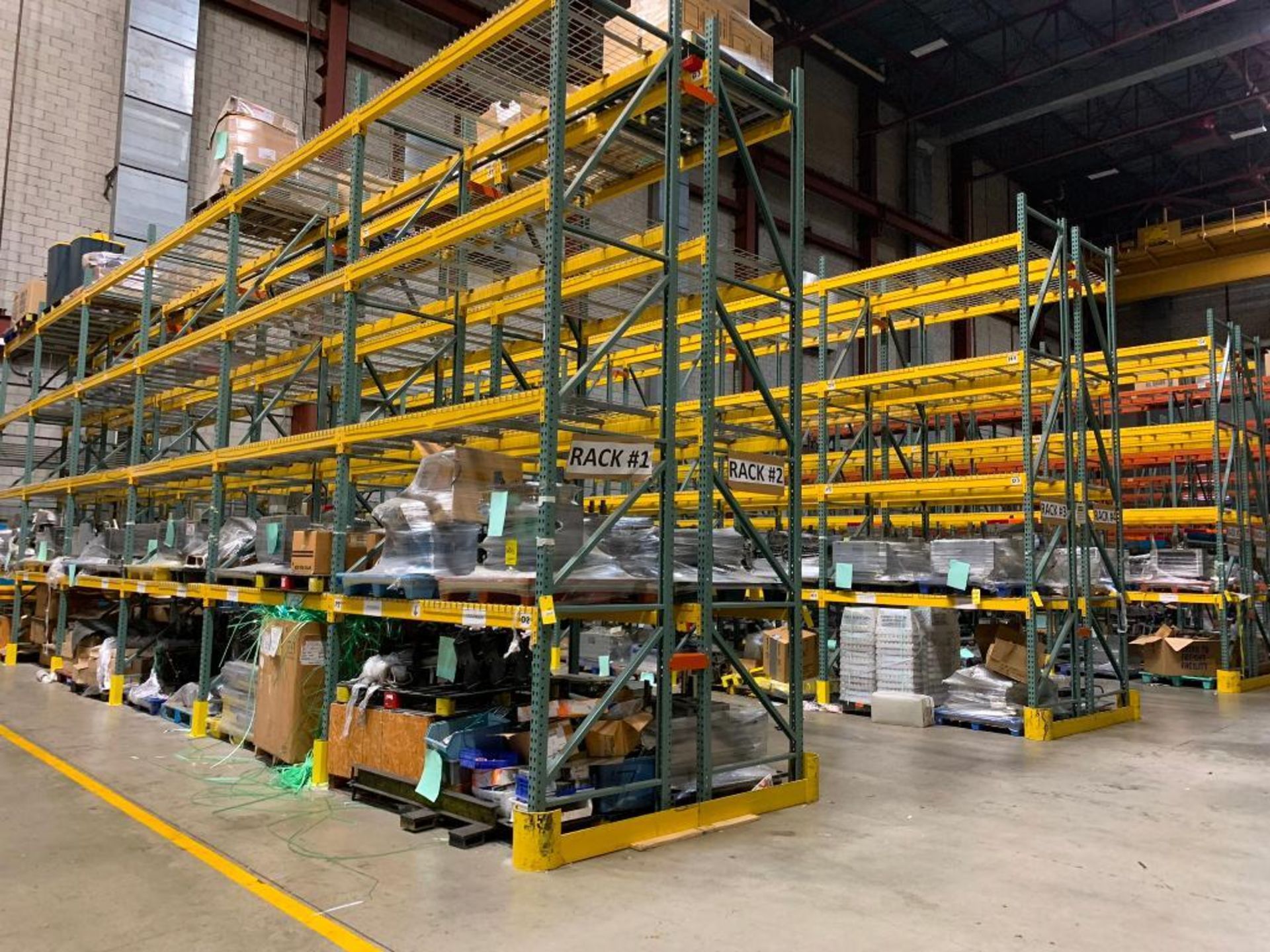 (36x) Bays of Teardrop Style Pallet Rack; (42) 18' x 42" Uprights, (288) 95" x 5" Step Beams, (288) - Image 3 of 5