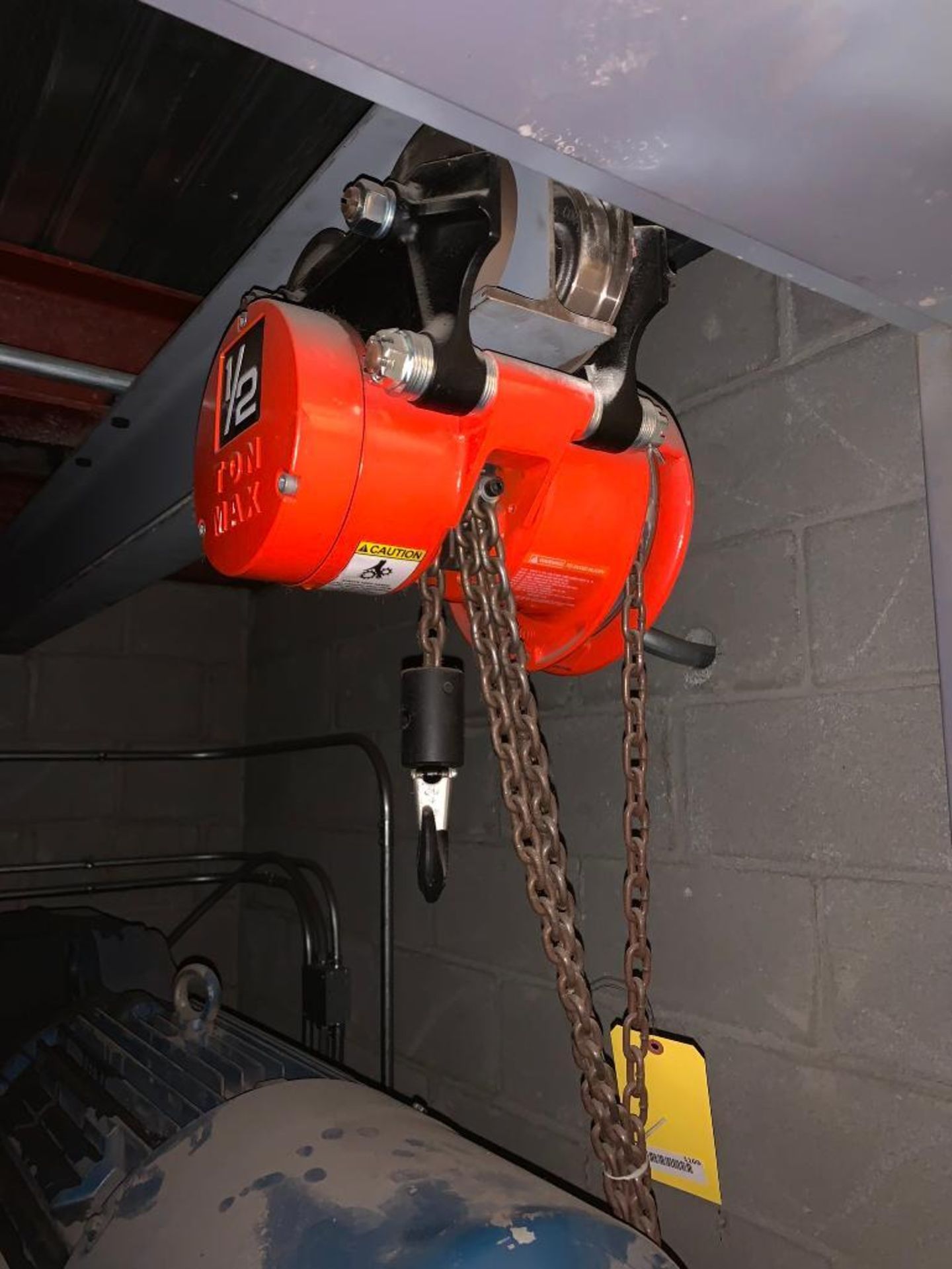 (3) 1/2-Ton Chain Hoists; (2) Manual (1) Electric - Image 2 of 5