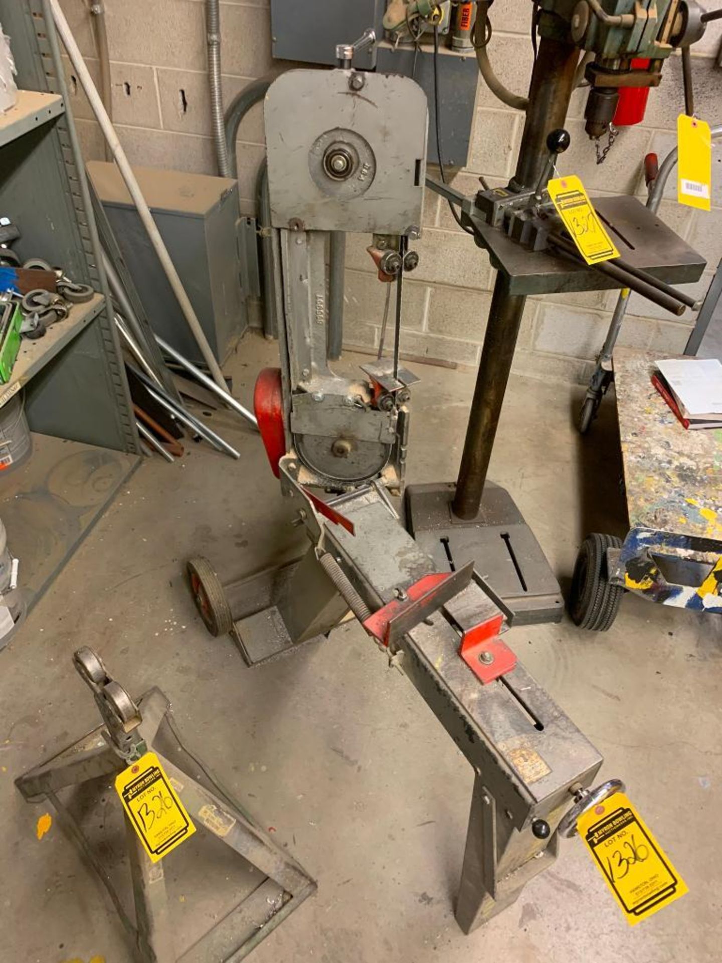 Ridgid Vertical/ Horizontal Band Saw, Model 946.1368R, S/n 2061.P0073, w/ Pipe Roller Stand - Image 2 of 3