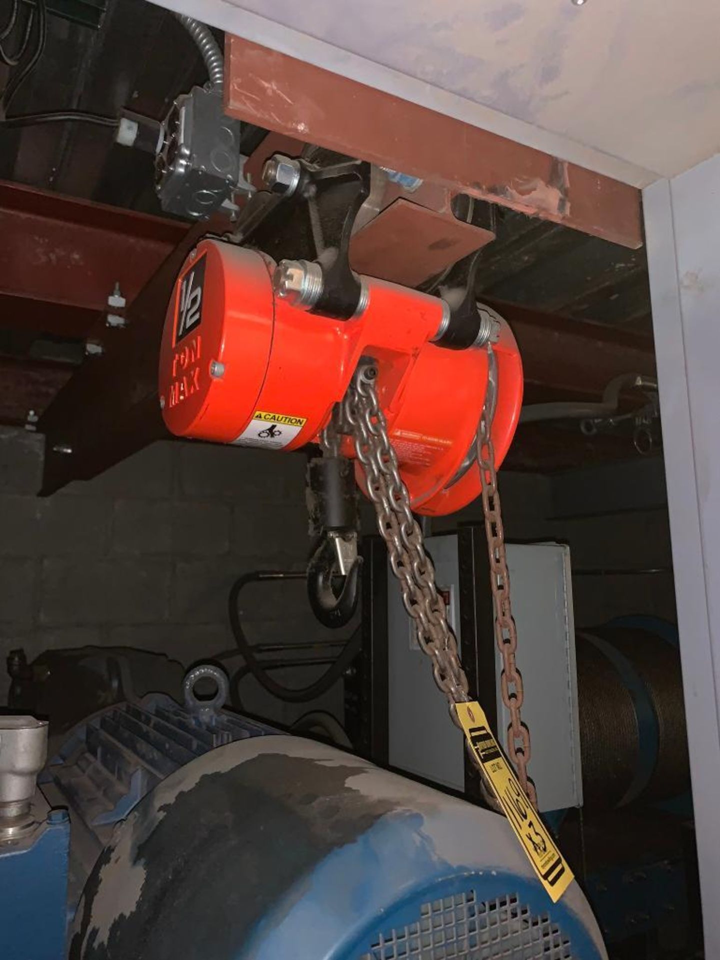 (3) 1/2-Ton Chain Hoists; (2) Manual (1) Electric - Image 3 of 5