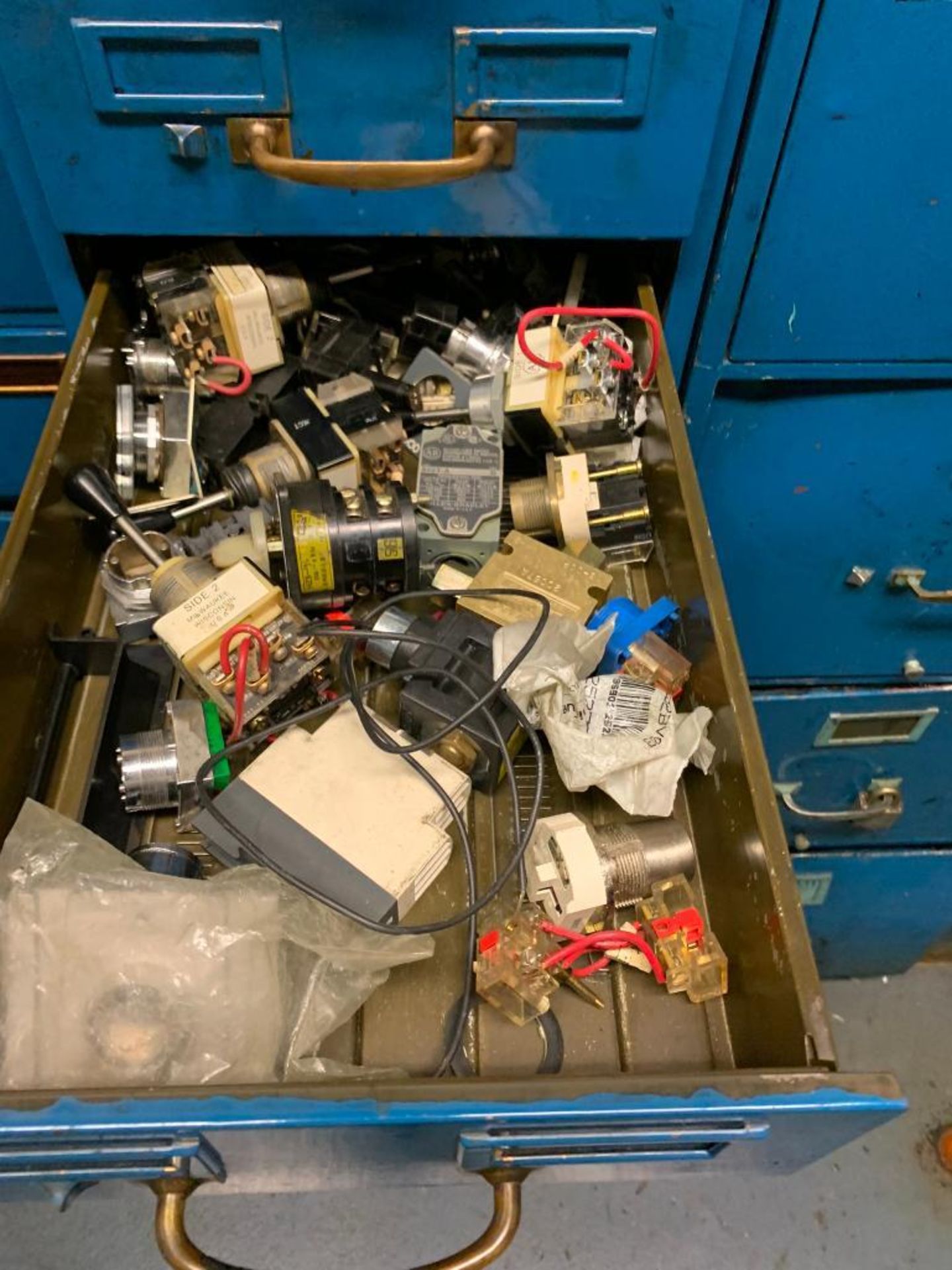 Contents of Room - Shelf Units, Spools of Wire, Contactors, Vacuum Pump, Electrical Supplies - Image 29 of 33