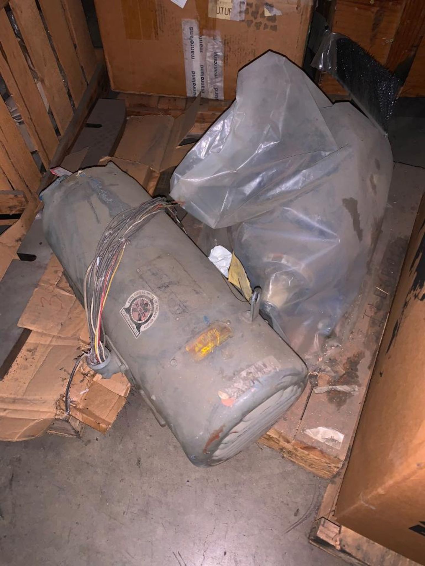Content in Middle of Floor, Speed Reducer, Gear Motors, Gearboxes, Electric Motors - Image 8 of 19