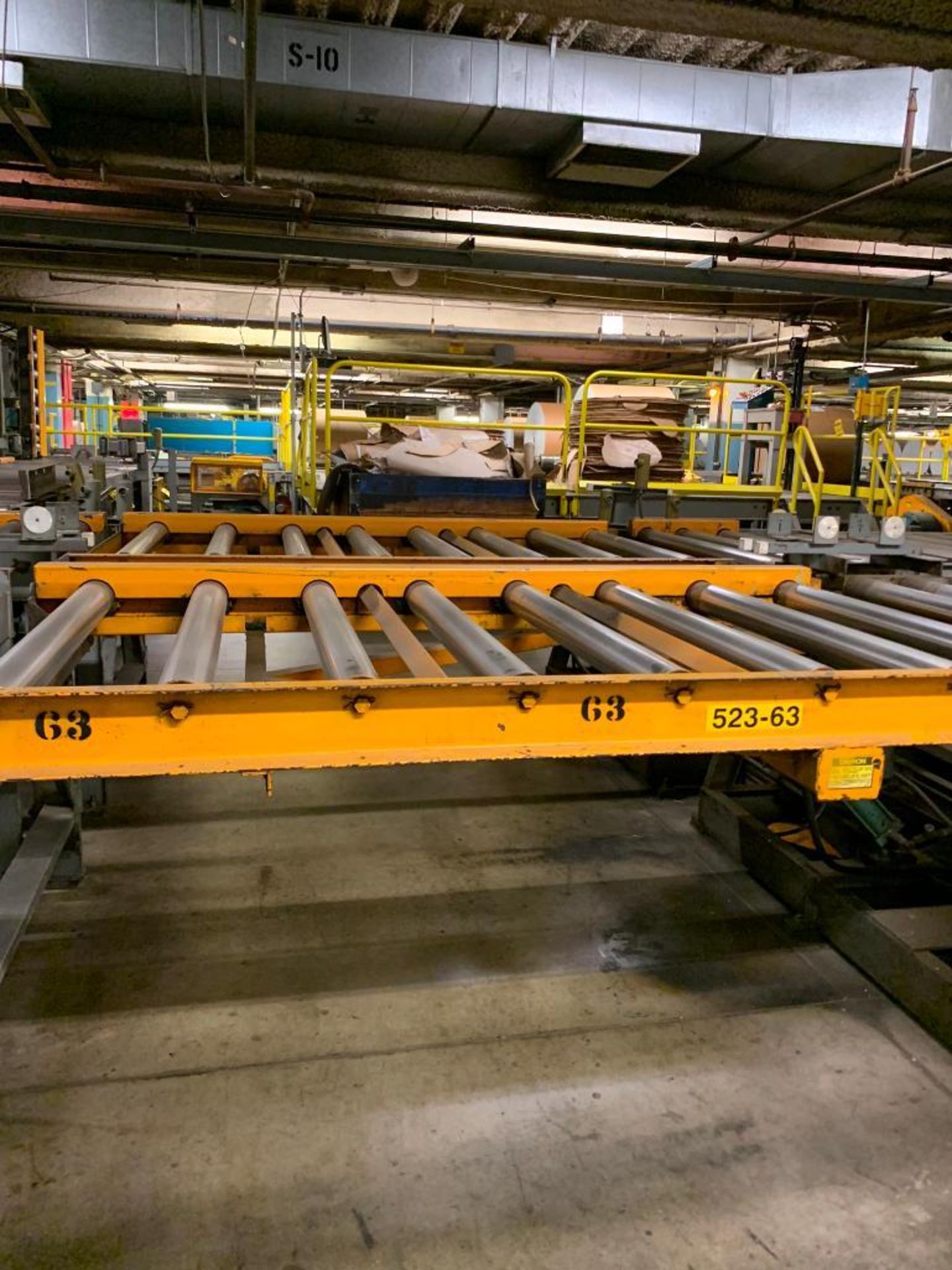 350' of Steel Power Roller/Plate 48" Conveyor, (6) 103" Hydraulic Lift Gate Sections, Photo Switches - Image 5 of 18