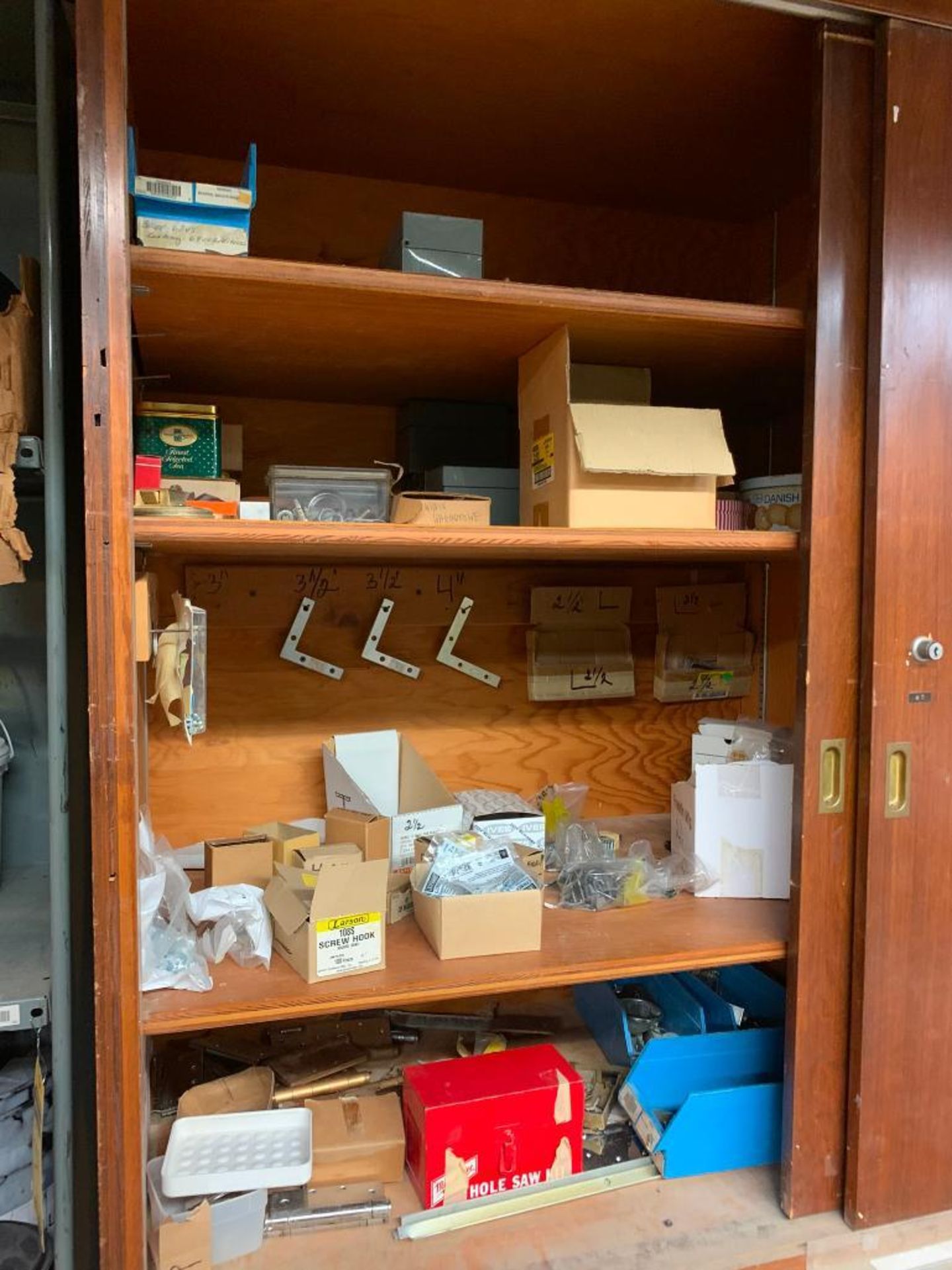 Remaining Contents of Wood Shop; Shelves, Wood Cabinets & Lockers w/ Hardware, Hand Tools, Brackets, - Image 16 of 34