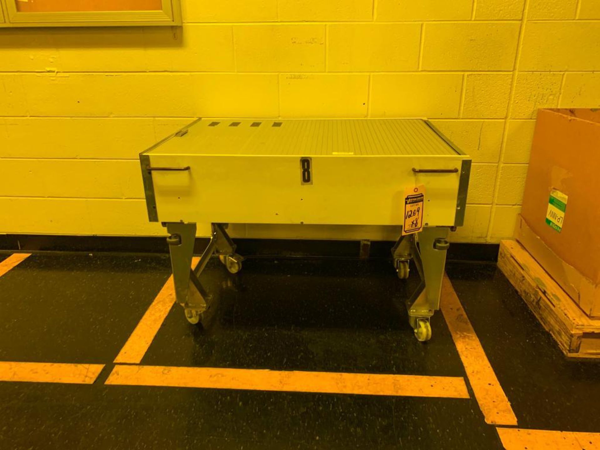 (8x) 44" Single Plate Trolley - Image 2 of 3