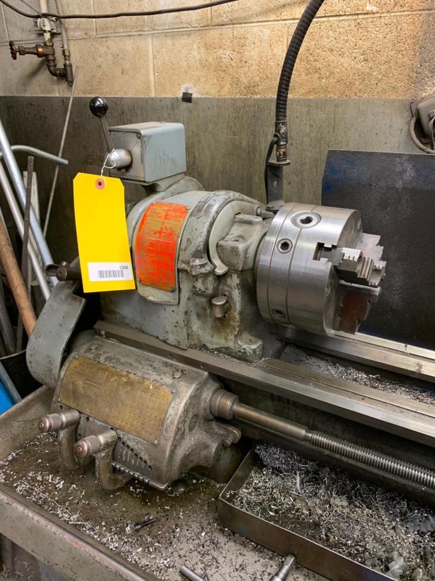 South Bend Precision Lathe, 4-1/2' Bed, 6" 3-Jaw Chuck, Cross-Slide Tailstock w/ Center, S/N CL-187R - Image 3 of 7