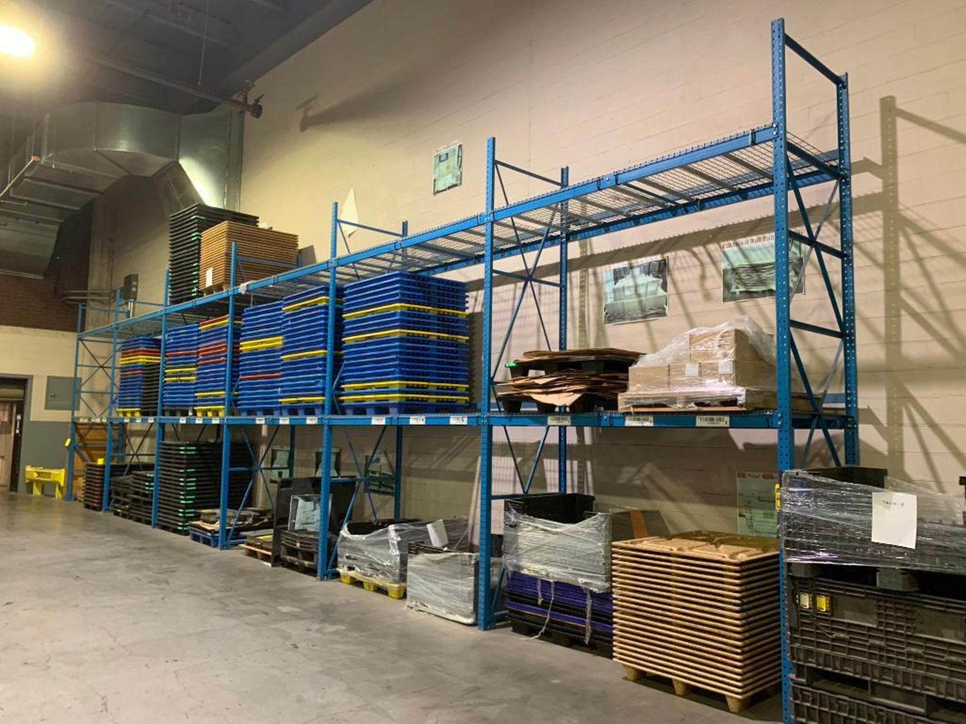 (9x) Bays of Pallet Rack; (12) 15' x 44" Uprights, (36) 108" x 4" Crossbeams, (32) 44" x 52" Wire De