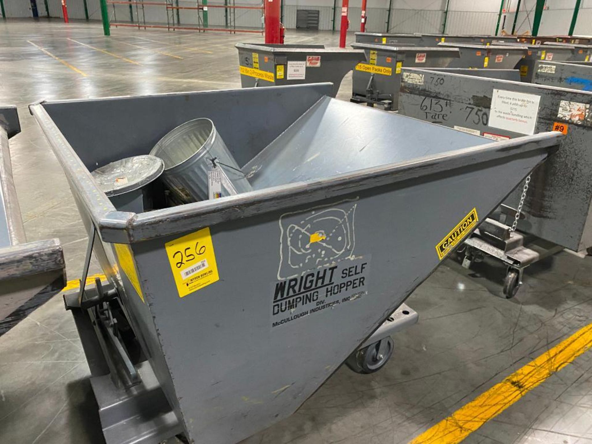 Wright 3/4 YD. Self-Dumping Hopper