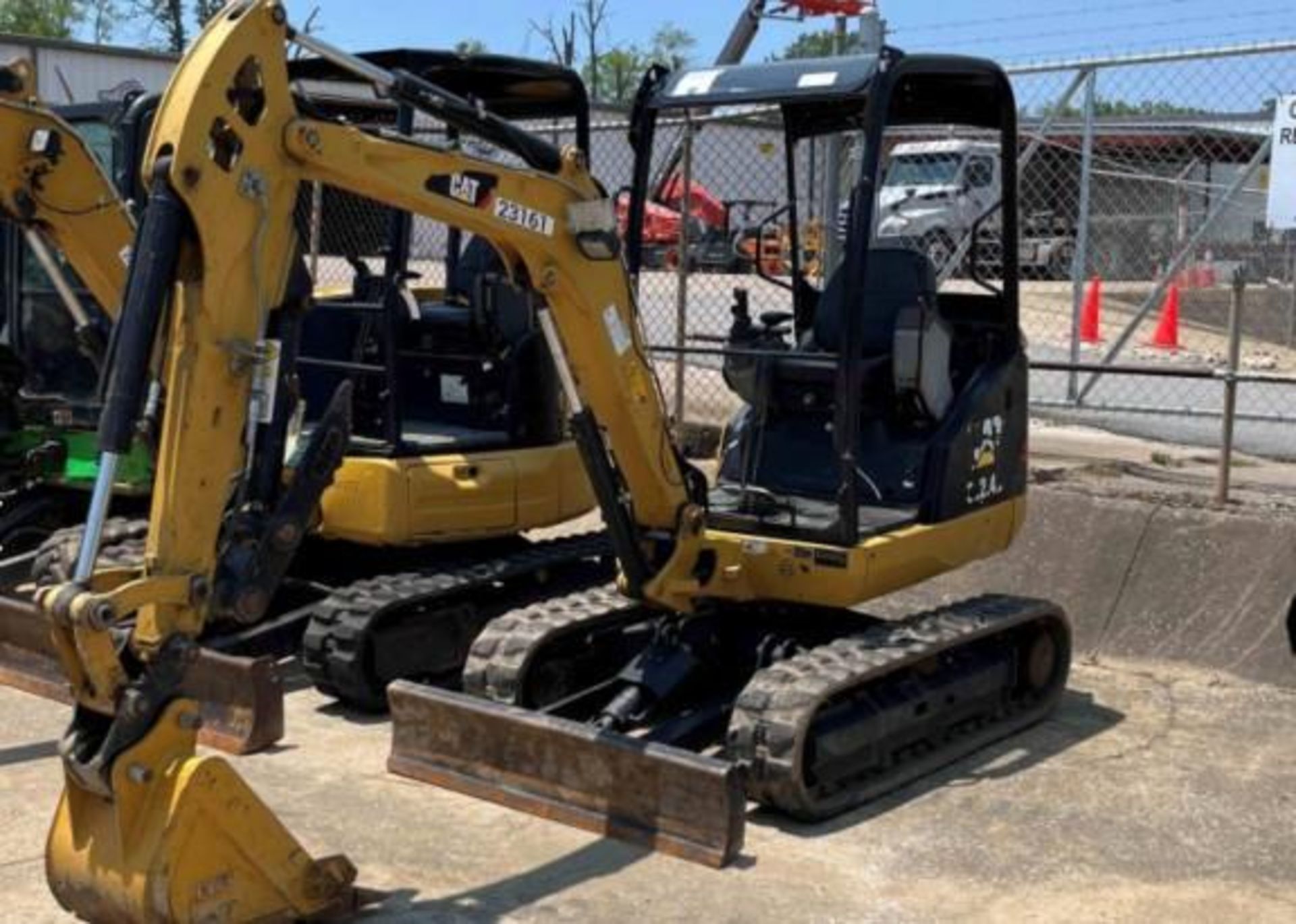 Late-Model Construction Equipment   Construction Equipment, Trucks, Trailers, & UTV's