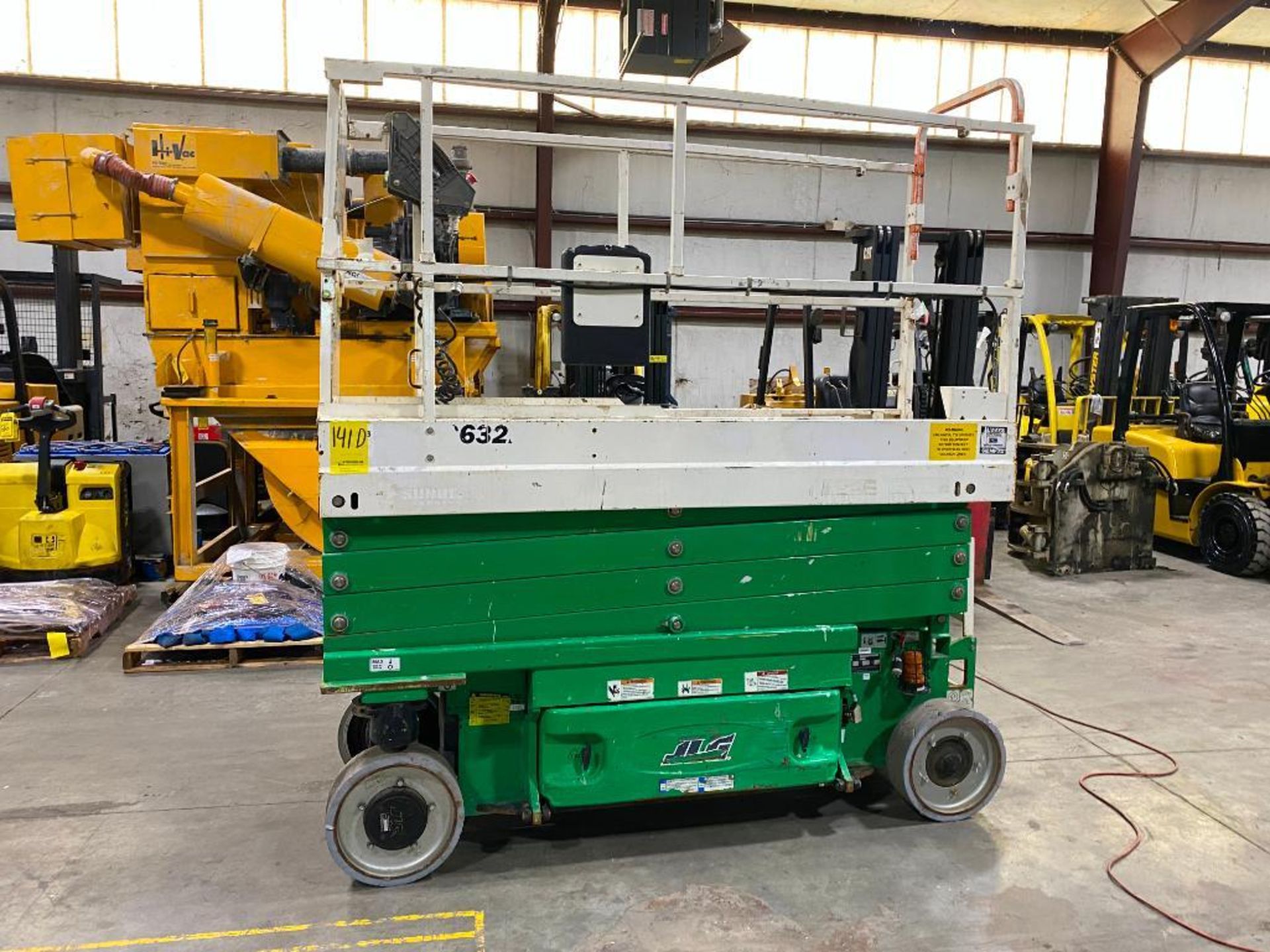 JLG 2632ES Scissor Lift, S/N 0200245940, 25.4' Platform Height, 360 Hours
