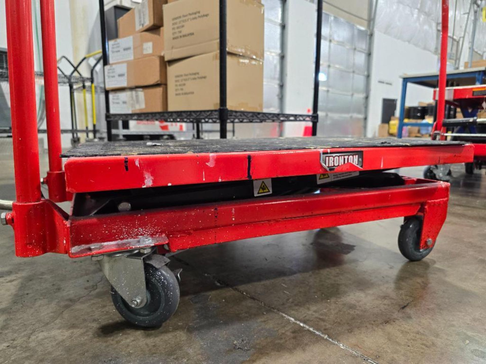 Ironton 500 LB. Hydraulic Lift Table - Image 2 of 3