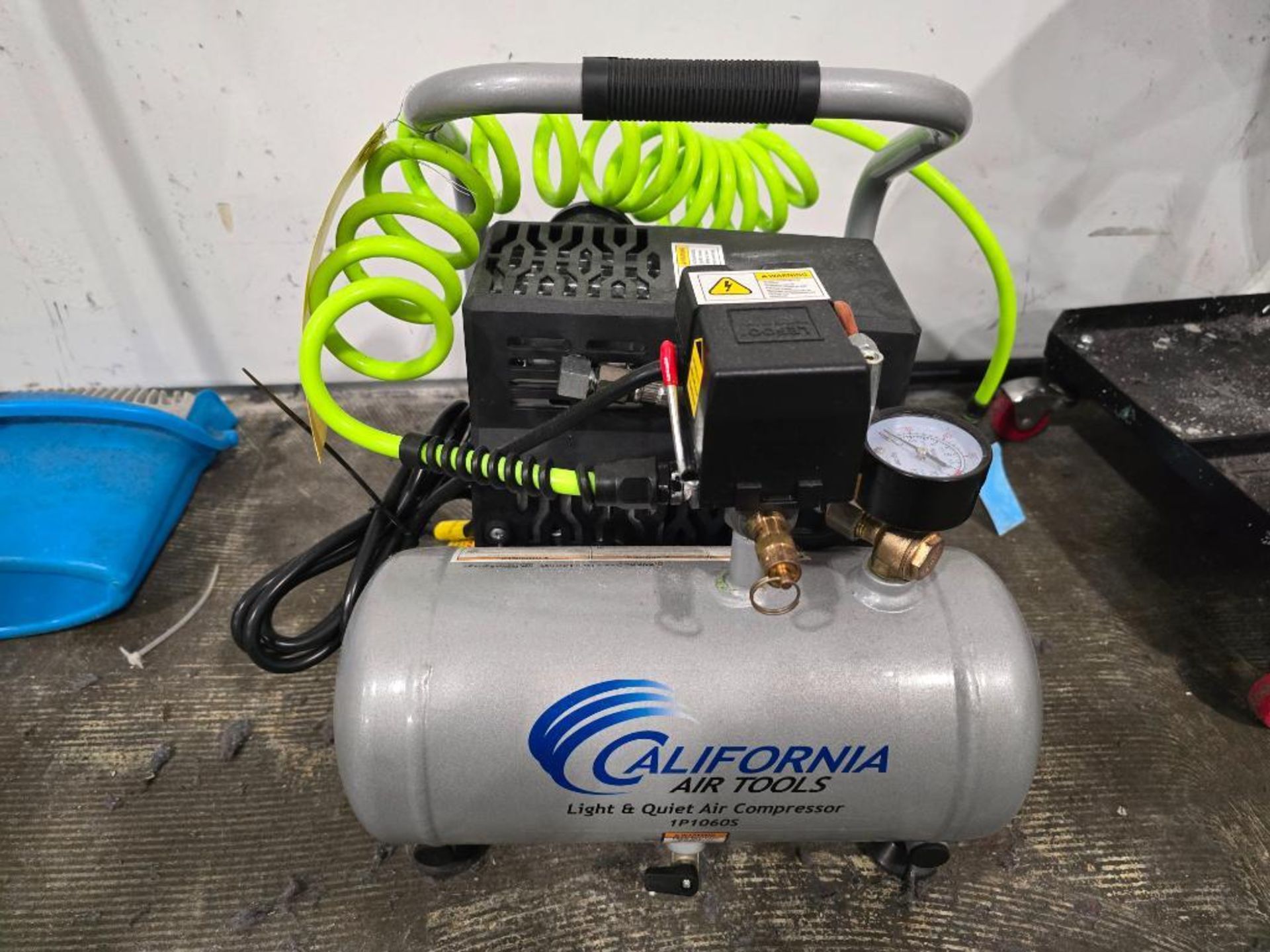 California Air Tools Light & Quiet Air Compressor, Model 1P1060S, 1-Gallon Tank, 90-120 PSI