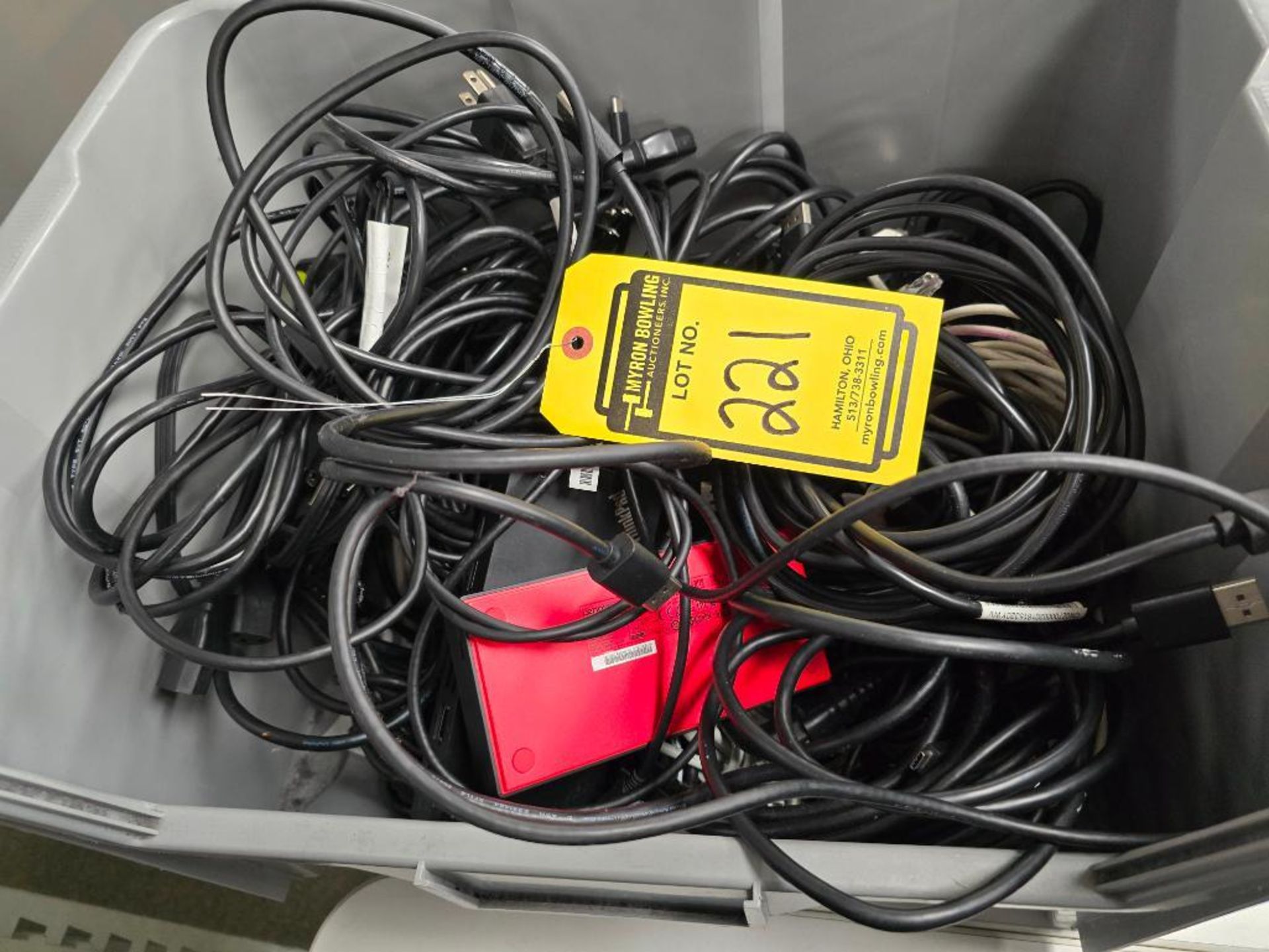 Tote of Power Source Cords & Splitters - Image 2 of 4
