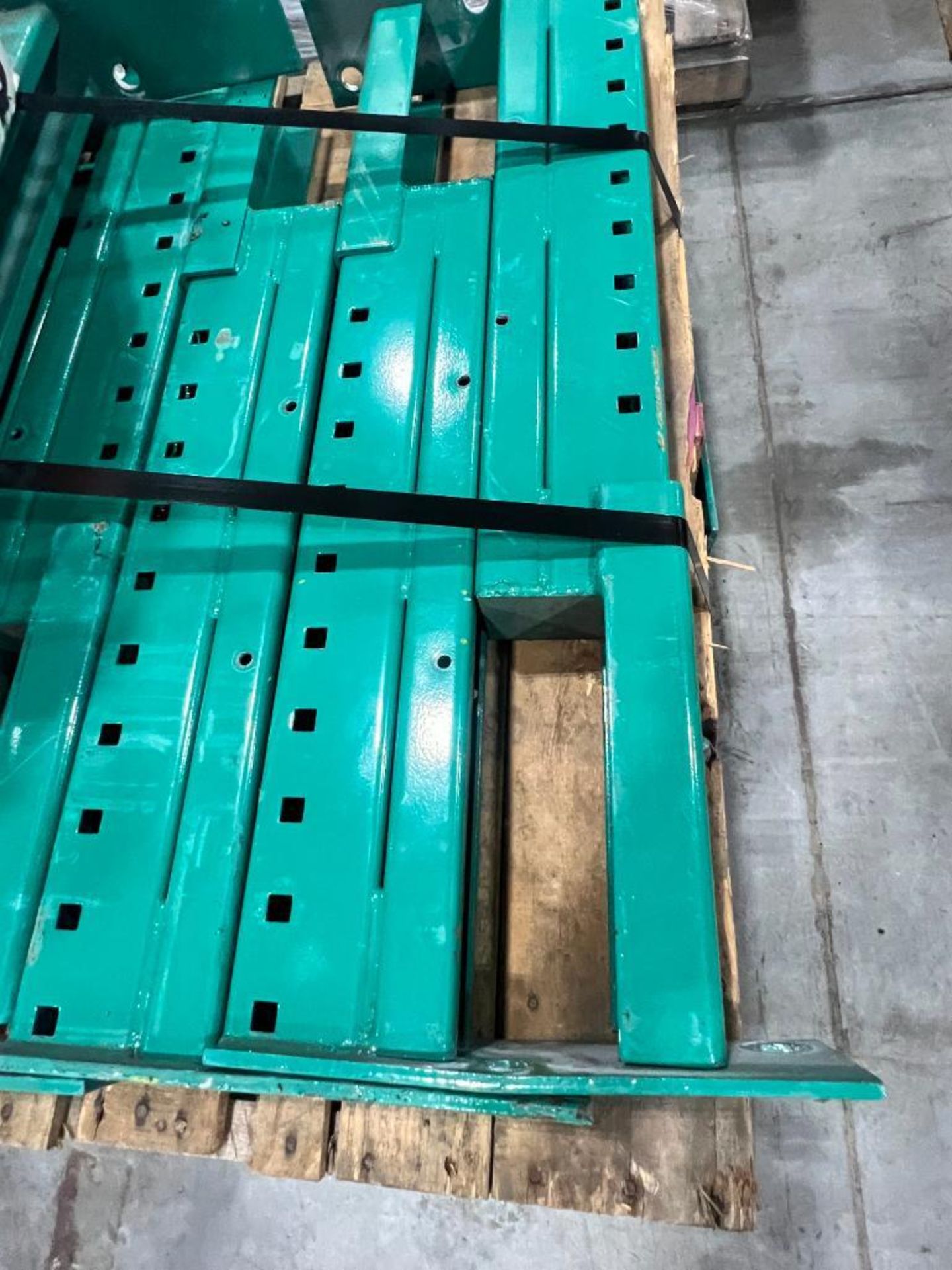 Teardrop Pallet Rack Replacement/Repair Legs, Single Leg ($25 Loading fee will be added to buyers in - Image 2 of 4