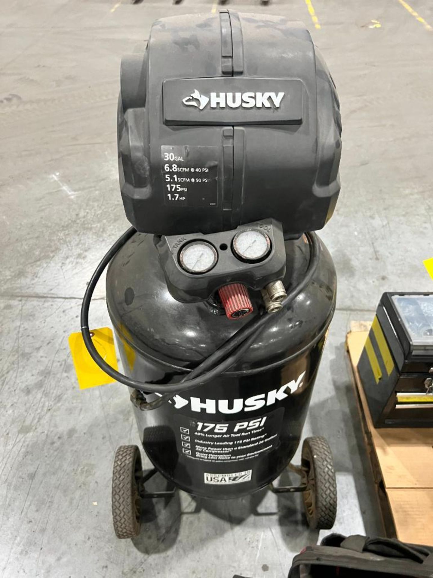 Husky 30-Gallon Air Compressor, 175 PSI, 1.7 HP, Model C303H, S/N 2004181 - Image 4 of 5