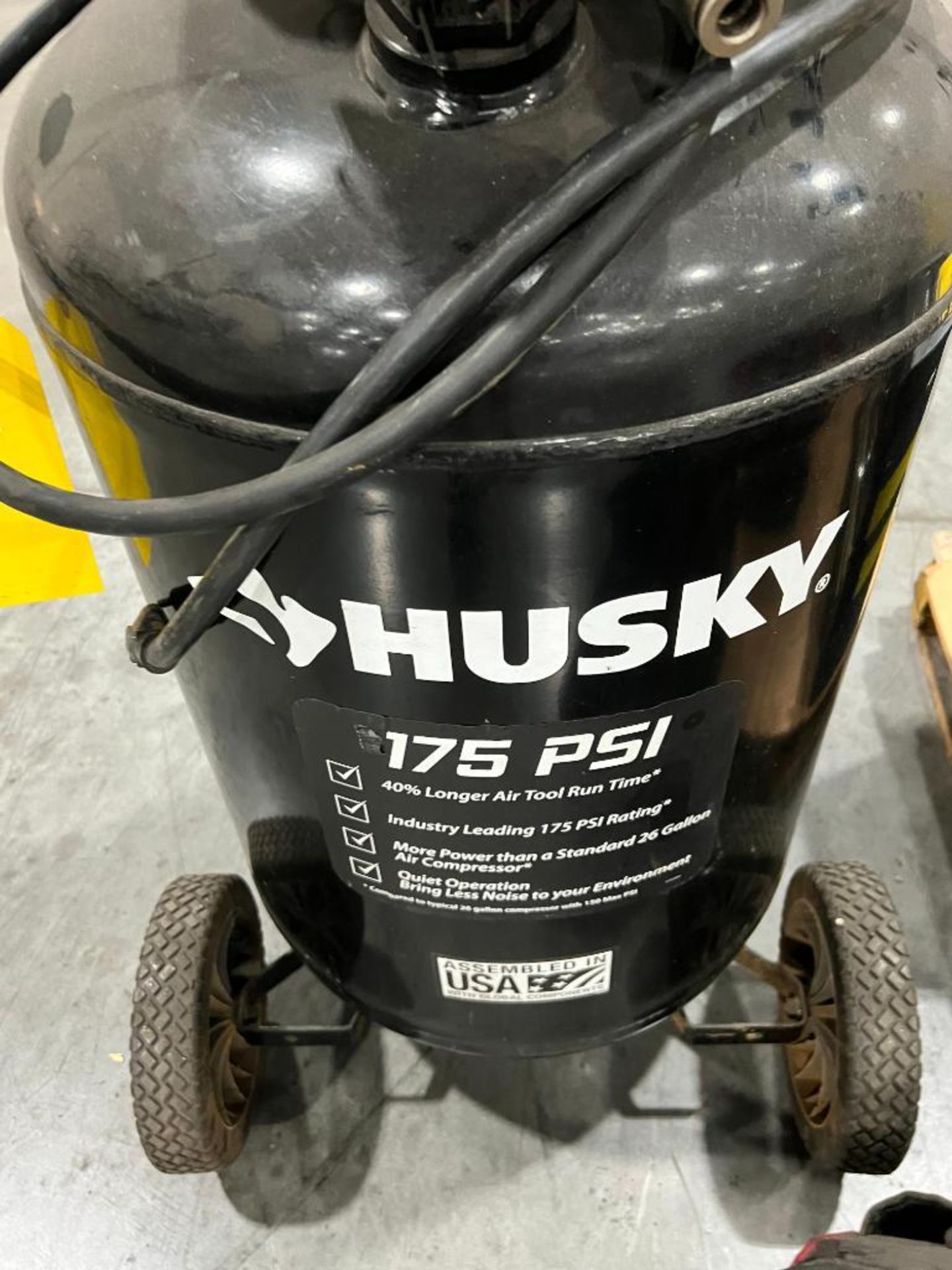 Husky 30-Gallon Air Compressor, 175 PSI, 1.7 HP, Model C303H, S/N 2004181 - Bild 3 aus 5