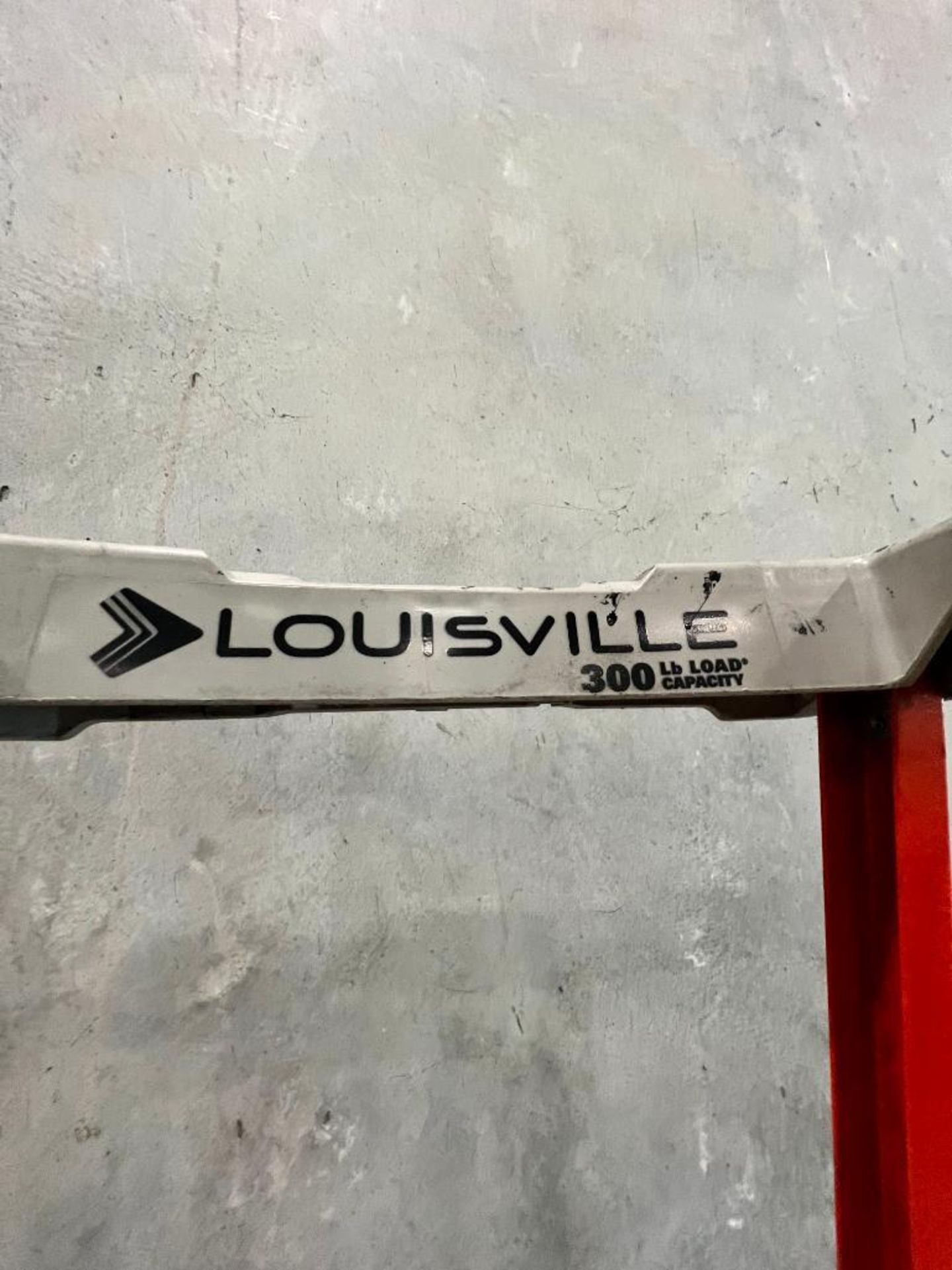 Louisville 4' Ladder, 300 LB. Max., Model FXP1704 - Image 5 of 5