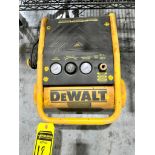 Dewalt 1-Gallon Trim Compressor, 135 PSI Max, Model D55140, S/N 189399