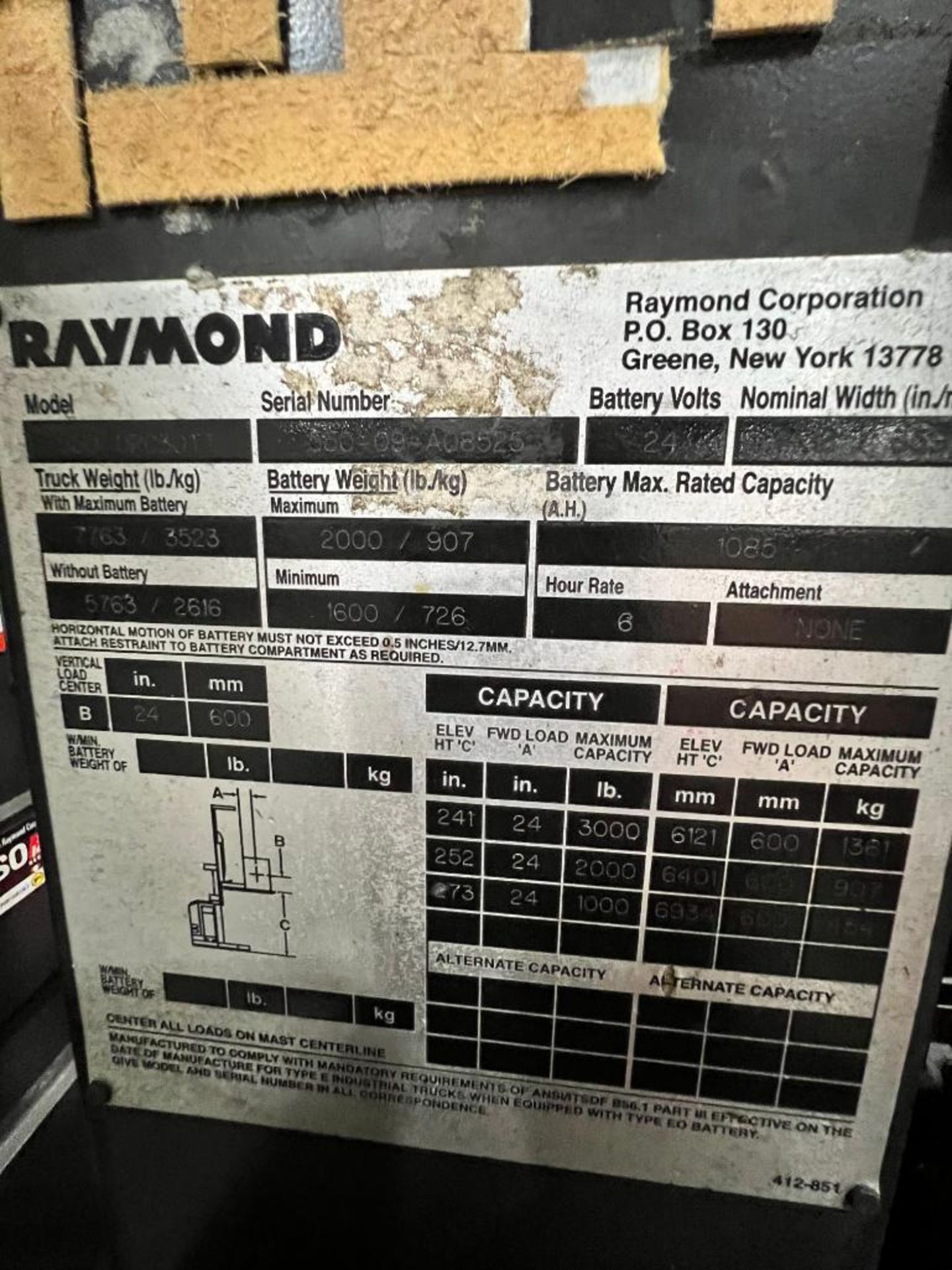 Raymond 3,000 LB. Order Picker, Model 550-OPC30TT, S/N 550-09-A08535, HD Hours 5,104 ***Buyer is Res - Image 5 of 6