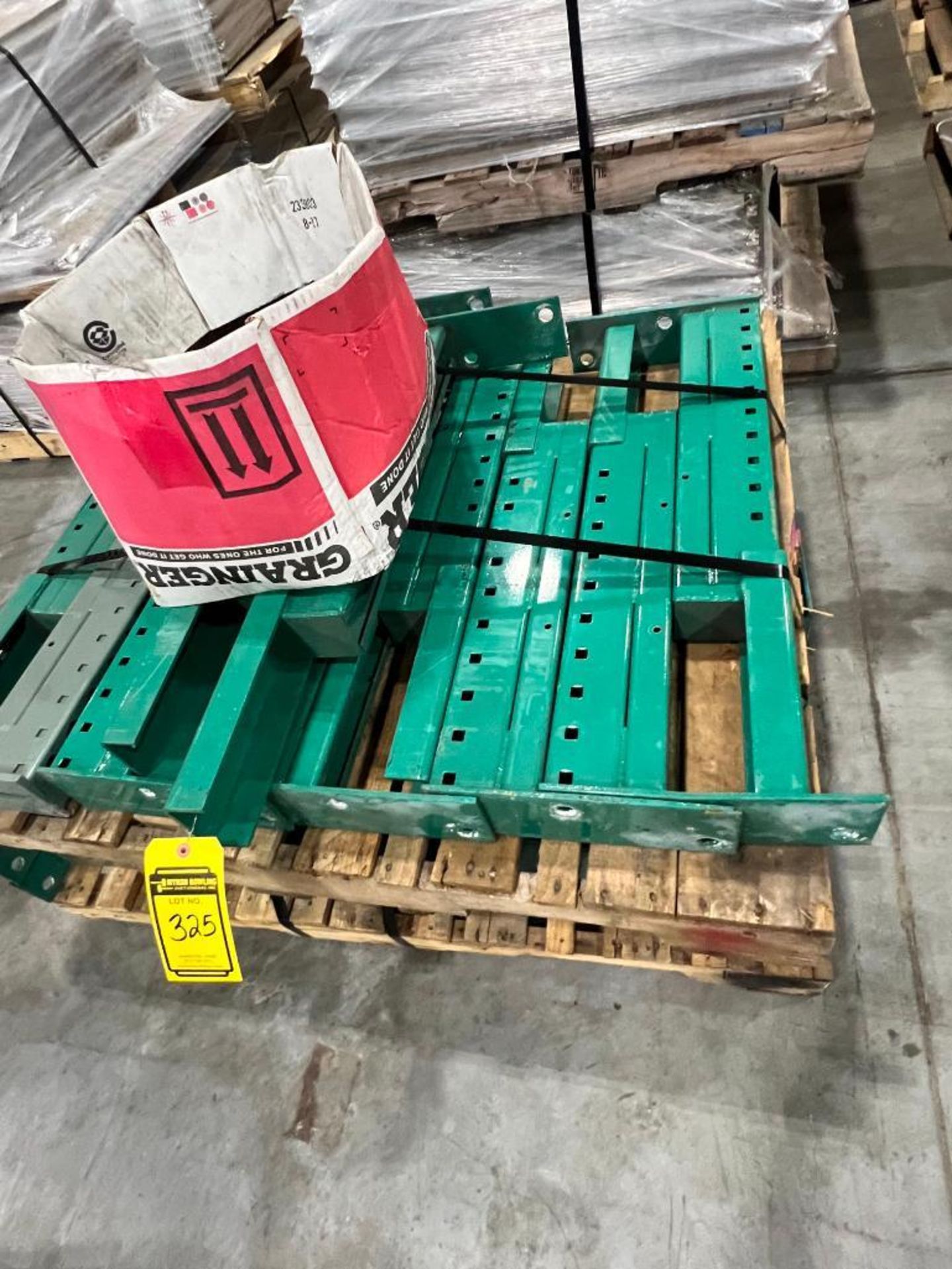 Teardrop Pallet Rack Replacement/Repair Legs, Single Leg ($25 Loading fee will be added to buyers in