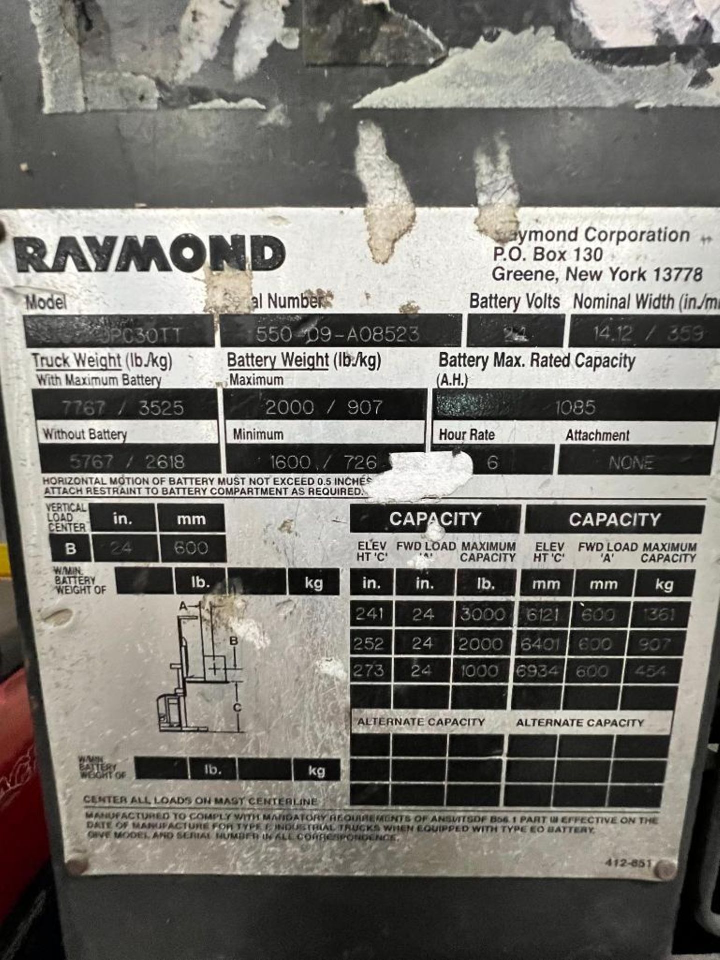 Raymond 3,000 LB. Order Picker, Model 550-OPC30TT, S/N 550-09-A08523, HD Hours 17,502 ***Buyer is Re - Image 4 of 4