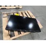 Toshiba 40" LCD Television, Model 40L310U, S/N F22A00MA087124