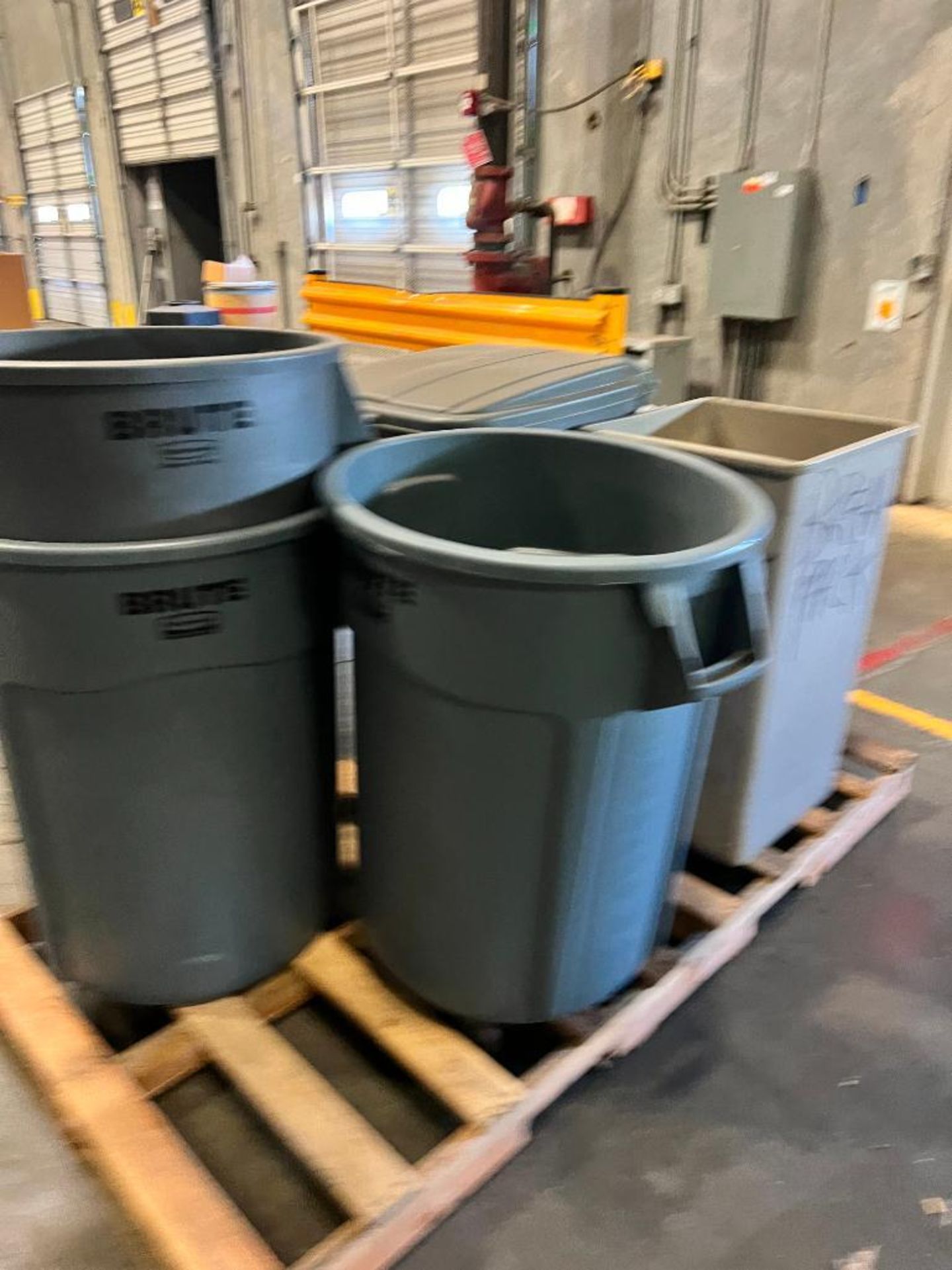 Pallet of Assorted Garbage Cans - Image 3 of 3