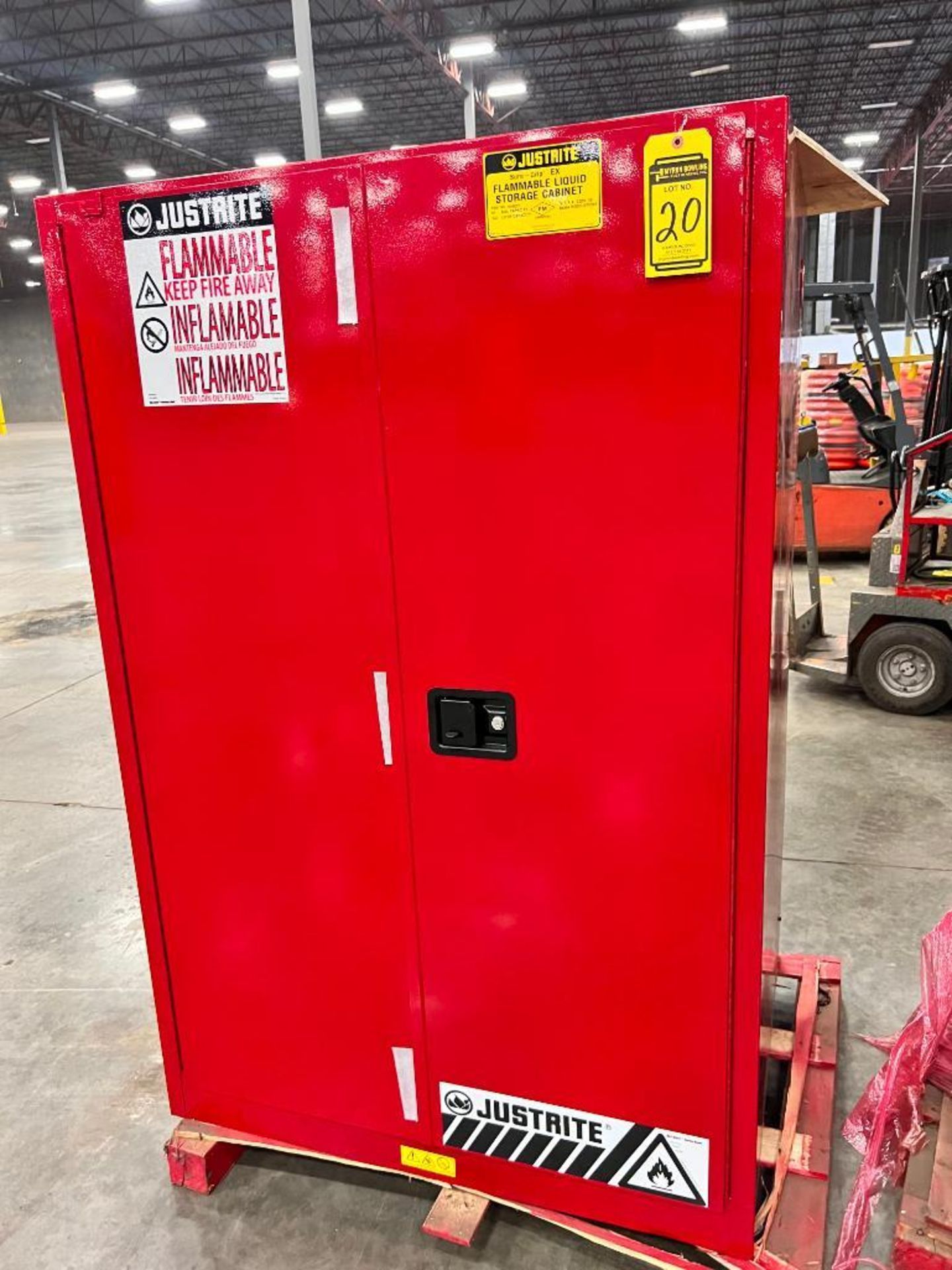 (New) Justrite Flammable 90-Gallon Capacity Storage Cabinet ($15 Loading fee will be added to buyers