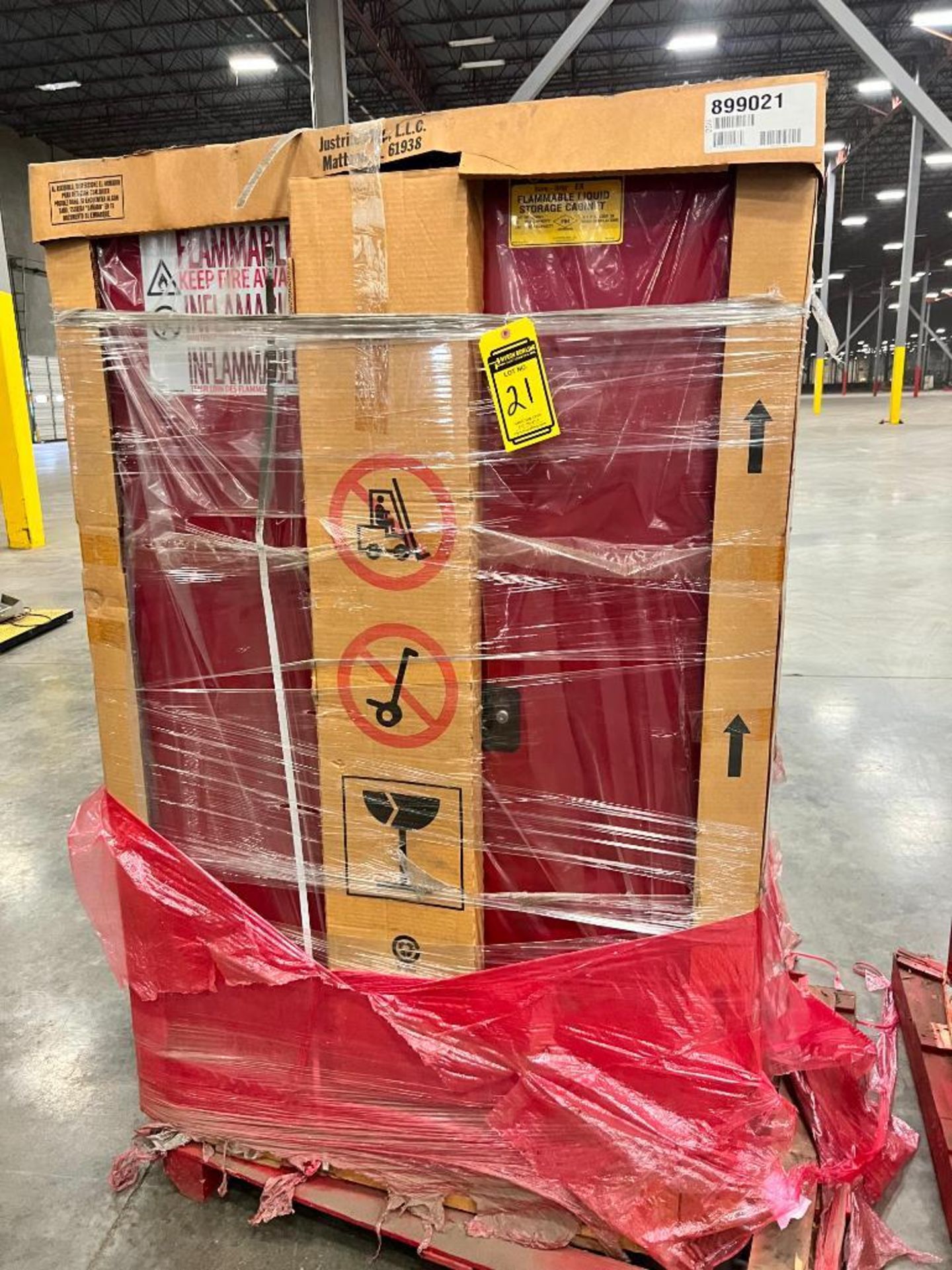 (New) Justrite Flammable 90-Gallon Capacity Storage Cabinet ($15 Loading fee will be added to buyers - Image 2 of 3