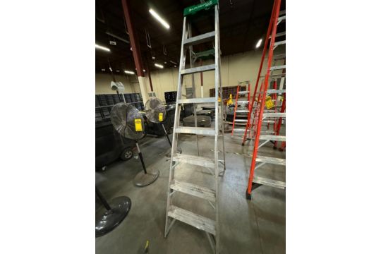 Louisville 8' Ladder, Model AS4008, 225 LB. Capacity - Image 1 of 4