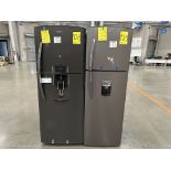 Lote de 2 refrigeradores contiene: 1 refrigerador con dispensador de agua Marca MABE, Modelo RME360