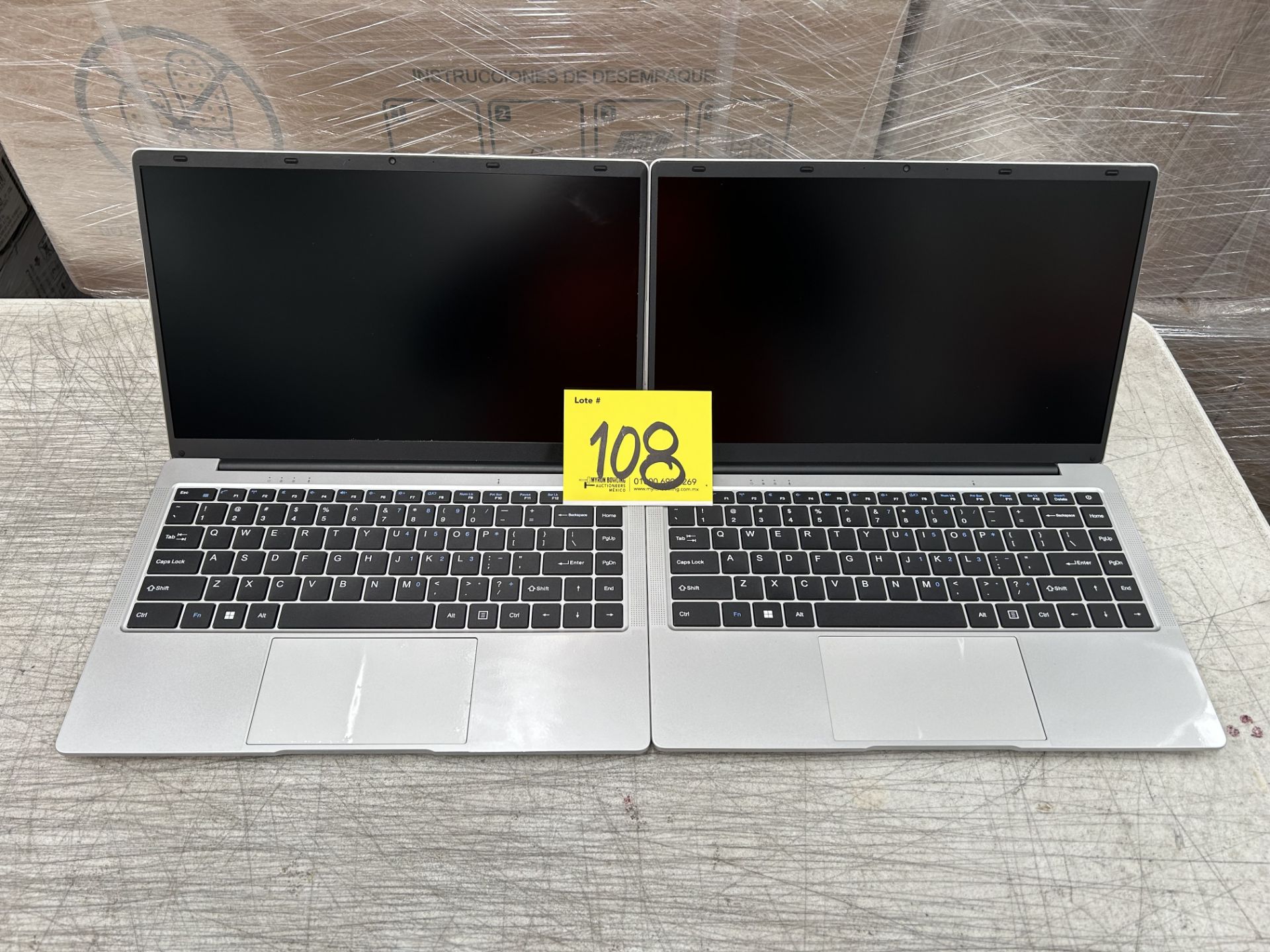 Lote de 2 laptops contiene: 1 laptop Marca LNMBBS, Modelo 61821CE, 128 GB de almacenamiento, RAM 8