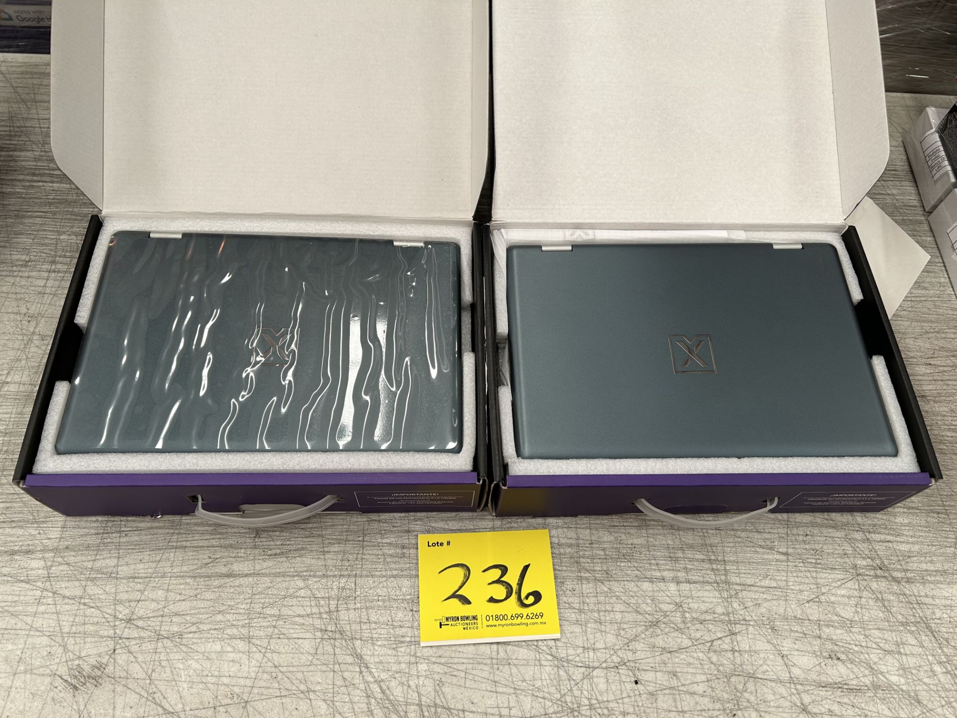 Lote de 2 laptops contiene: 1 laptop Marca LANIX, Modelo NEURON FLEX, 128 GB de almacenamiento, RAM